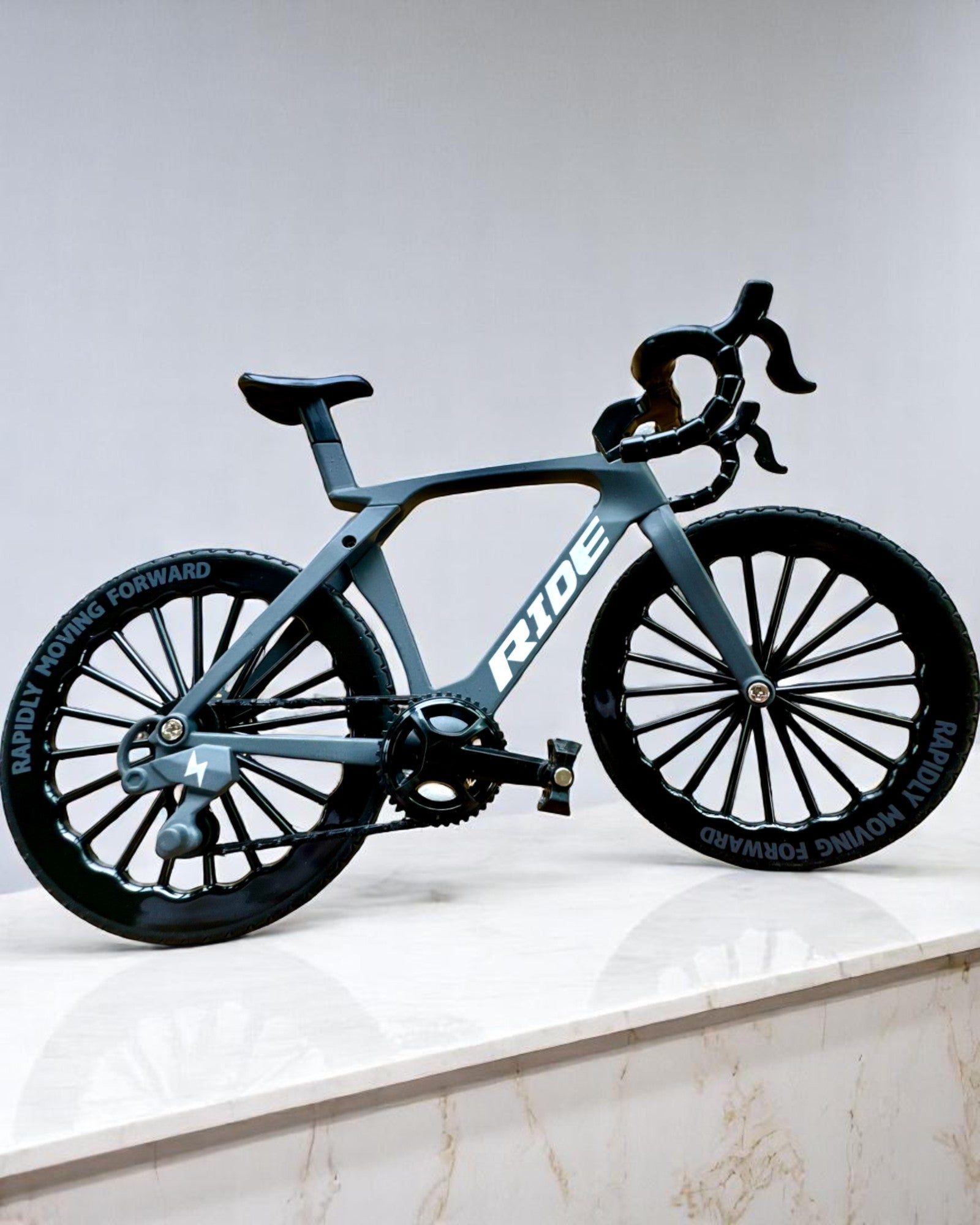 Mini Rower „Speedster” – συλλεκτικό μοντέλο με επιλογή χάραξης, 2 επιλογές διαθέσιμες