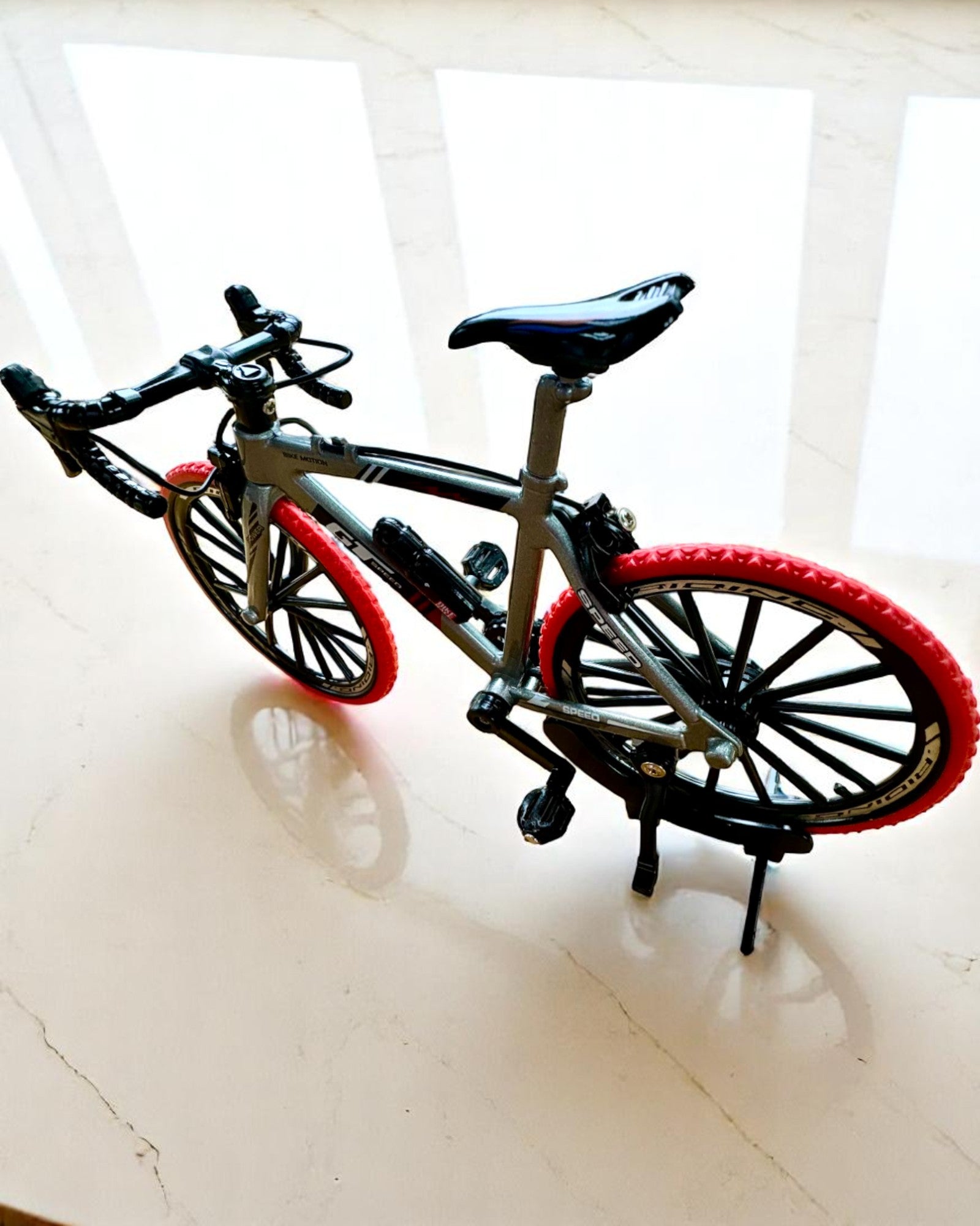 Mini Rower „Speedster” – συλλεκτικό μοντέλο με επιλογή χάραξης, 2 επιλογές διαθέσιμες