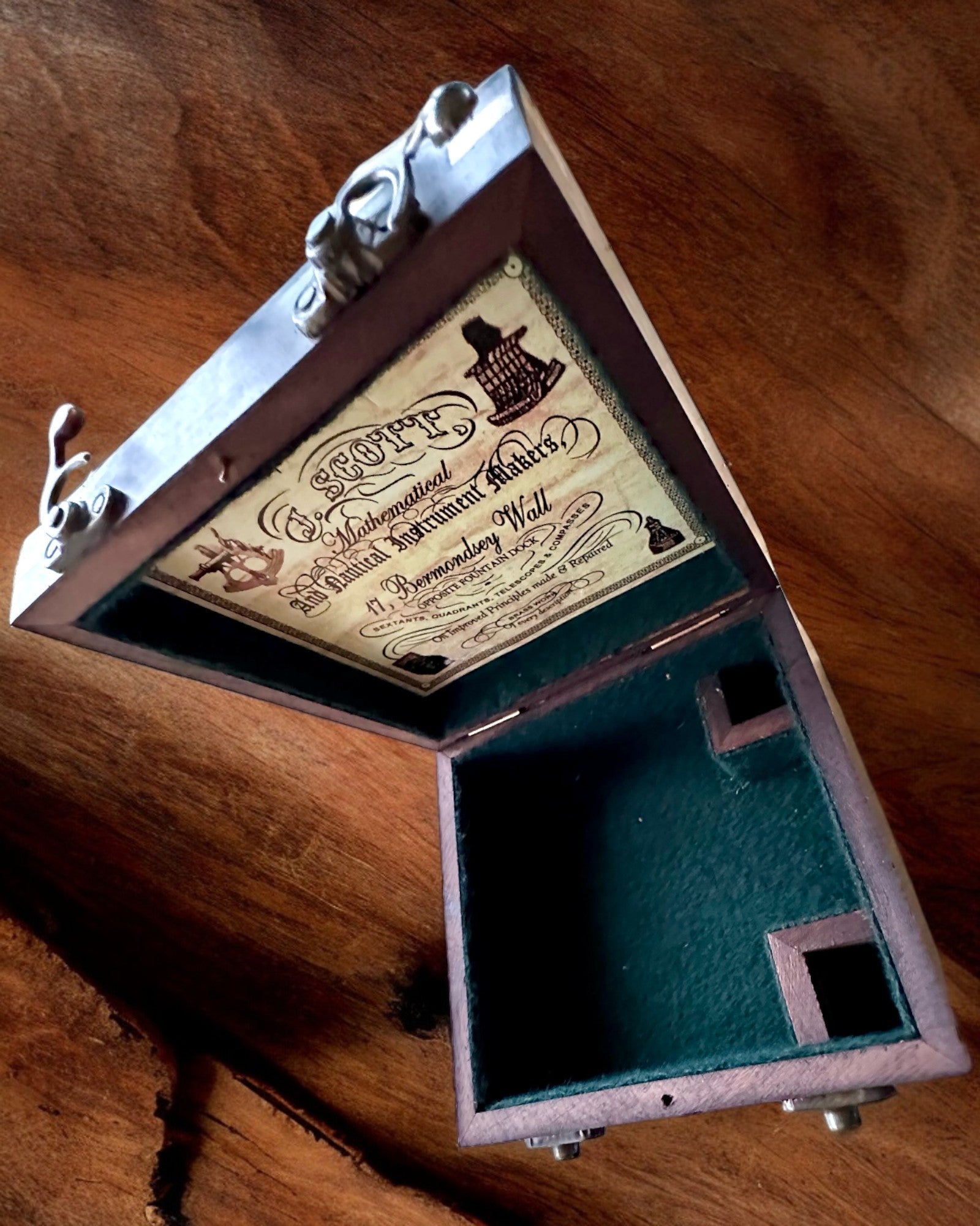 Μεγάλο Ξύλινο Κουτί για Σέξταντ ή premium πυξίδα "Mariner's Legacy" με Δυνατότητα Χάραξης