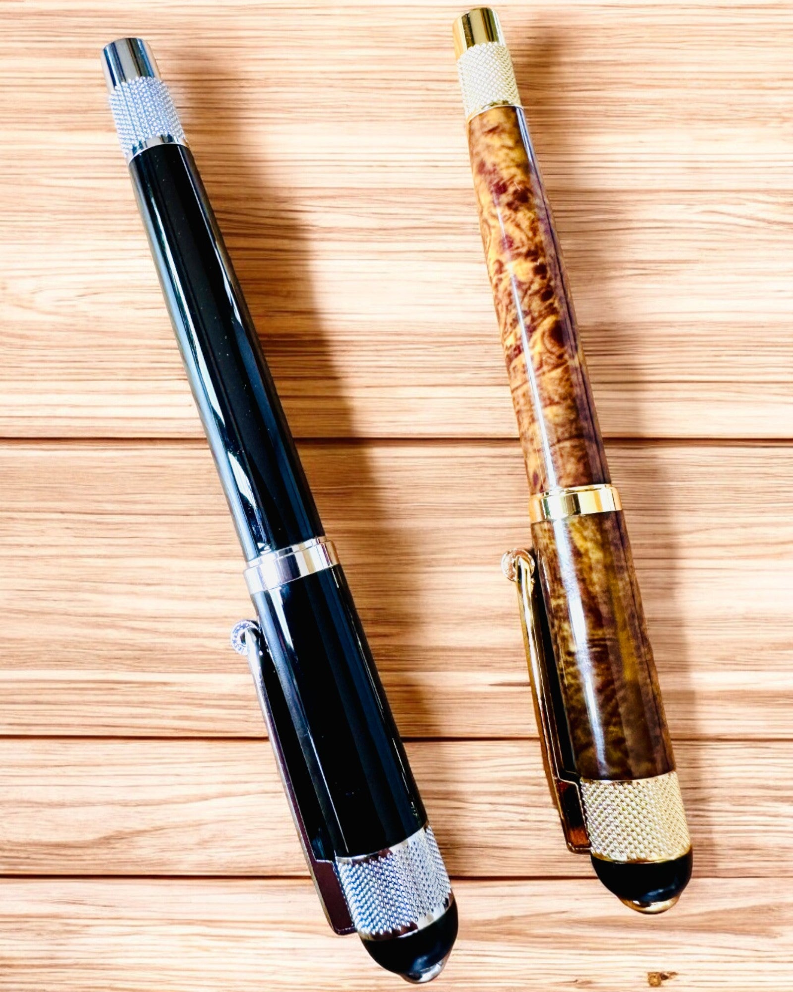 Κομψό στυλό "Majestic" με δυνατότητα εξατομίκευσης για δώρο, διαθέσιμο σε 2 χρωματικές παραλλαγές