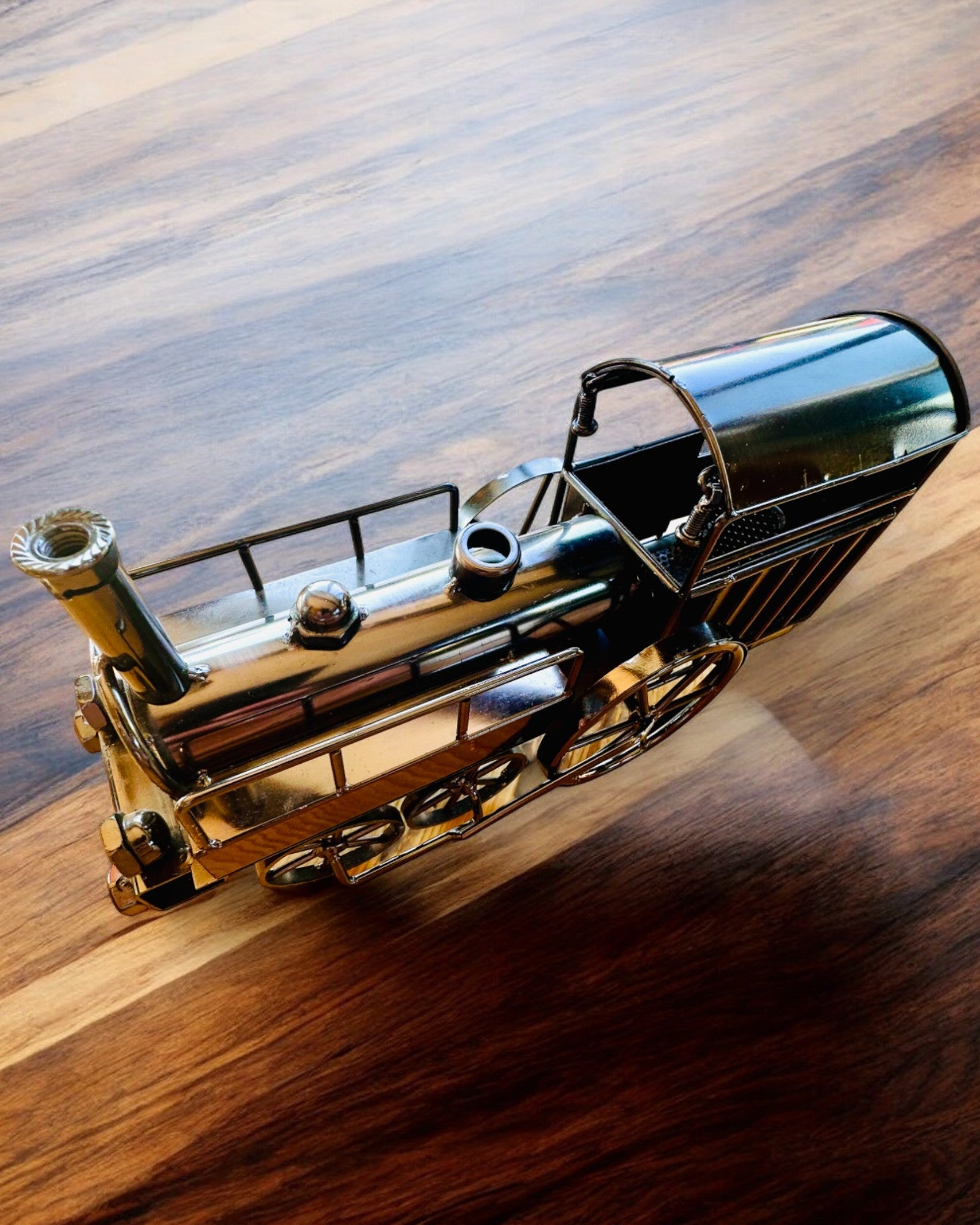 Λοκομοτίβα από σίδερο «Retro Express» – διακόσμηση, μοντέλο, χειροποίητη με δυνατότητα χάραξης για δώρο