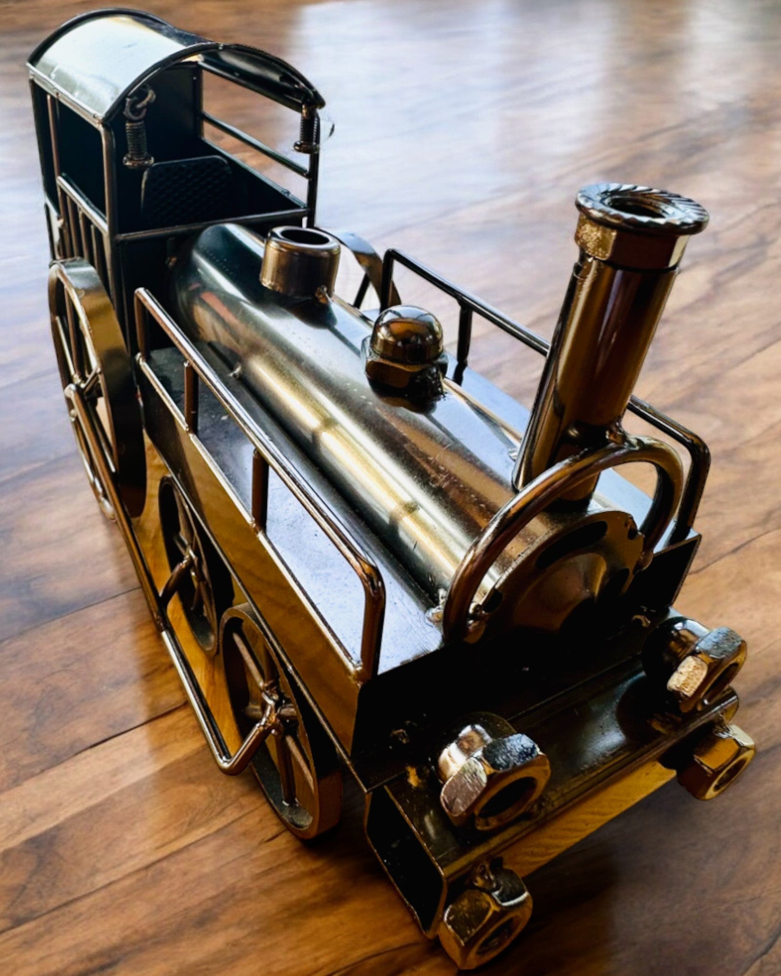 Λοκομοτίβα από σίδερο «Retro Express» – διακόσμηση, μοντέλο, χειροποίητη με δυνατότητα χάραξης για δώρο