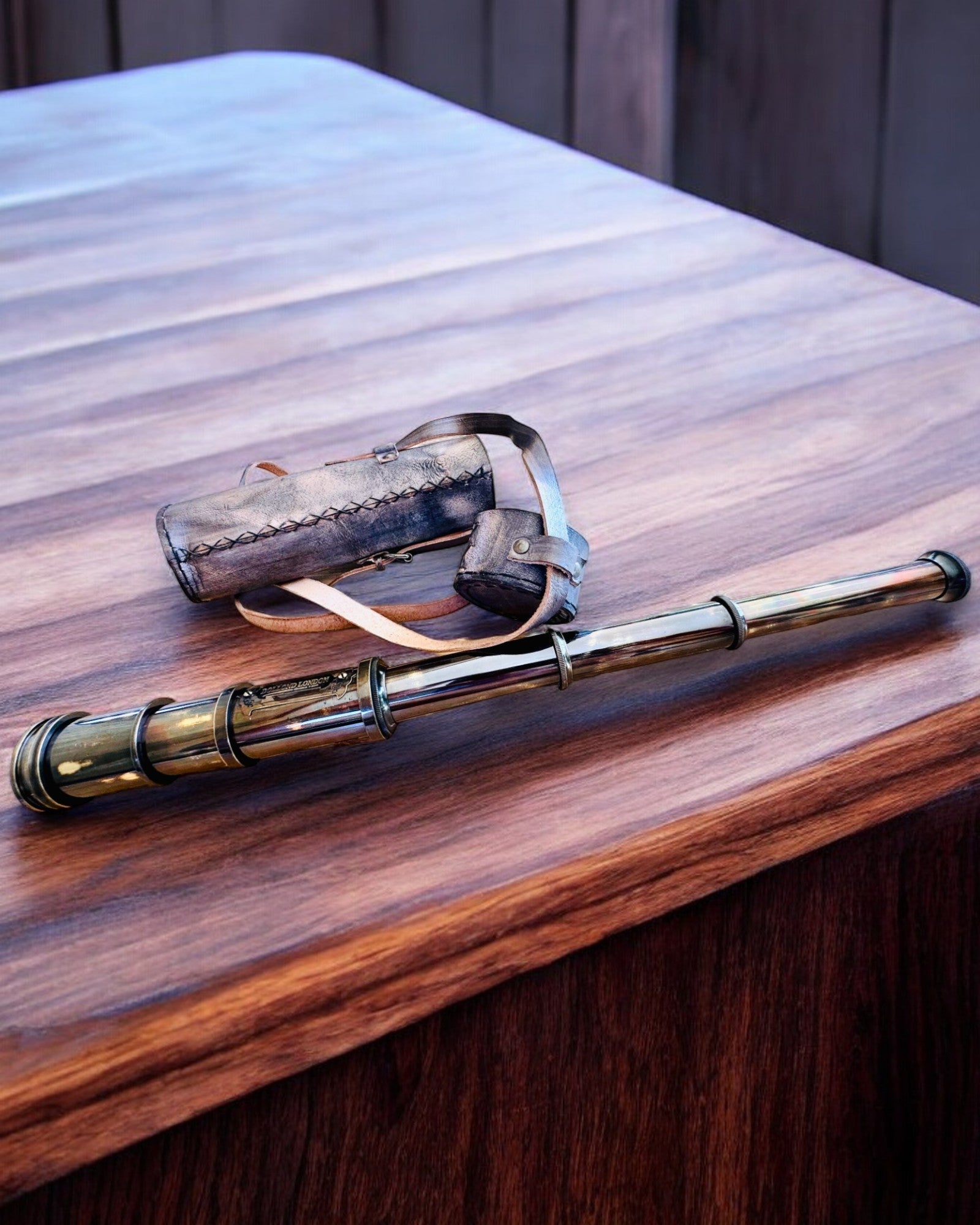 Πρίμιουμ Τηλεσκόπιο "Voyager" με Χαραγμένο Τηλεσκόπιο και Θήκη από Φυσικό Δέρμα, δυνατότητα εξατομίκευσης με χάραξη για δώρο