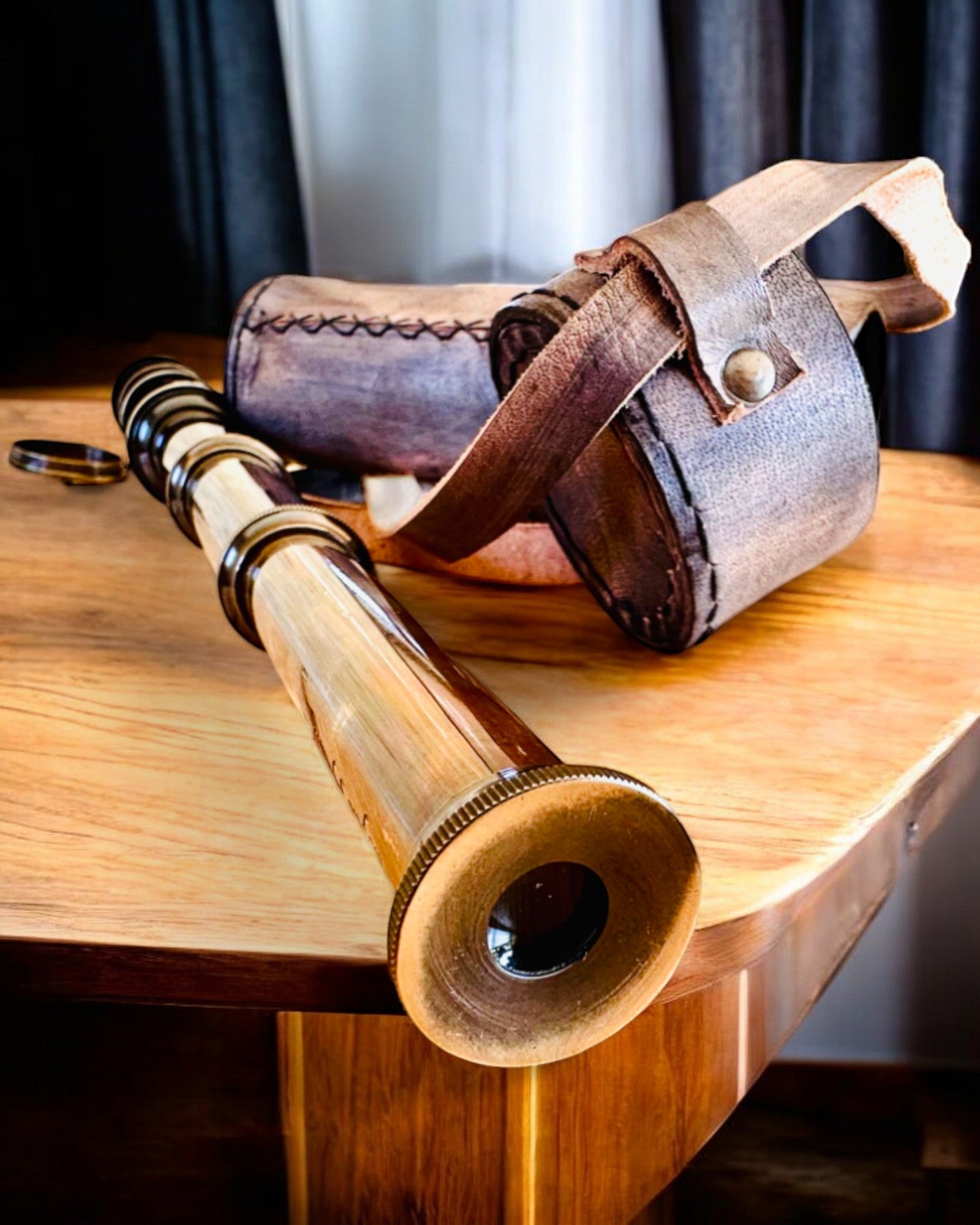 Πρίμιουμ Τηλεσκόπιο "Voyager" με Χαραγμένο Τηλεσκόπιο και Θήκη από Φυσικό Δέρμα, δυνατότητα εξατομίκευσης με χάραξη για δώρο