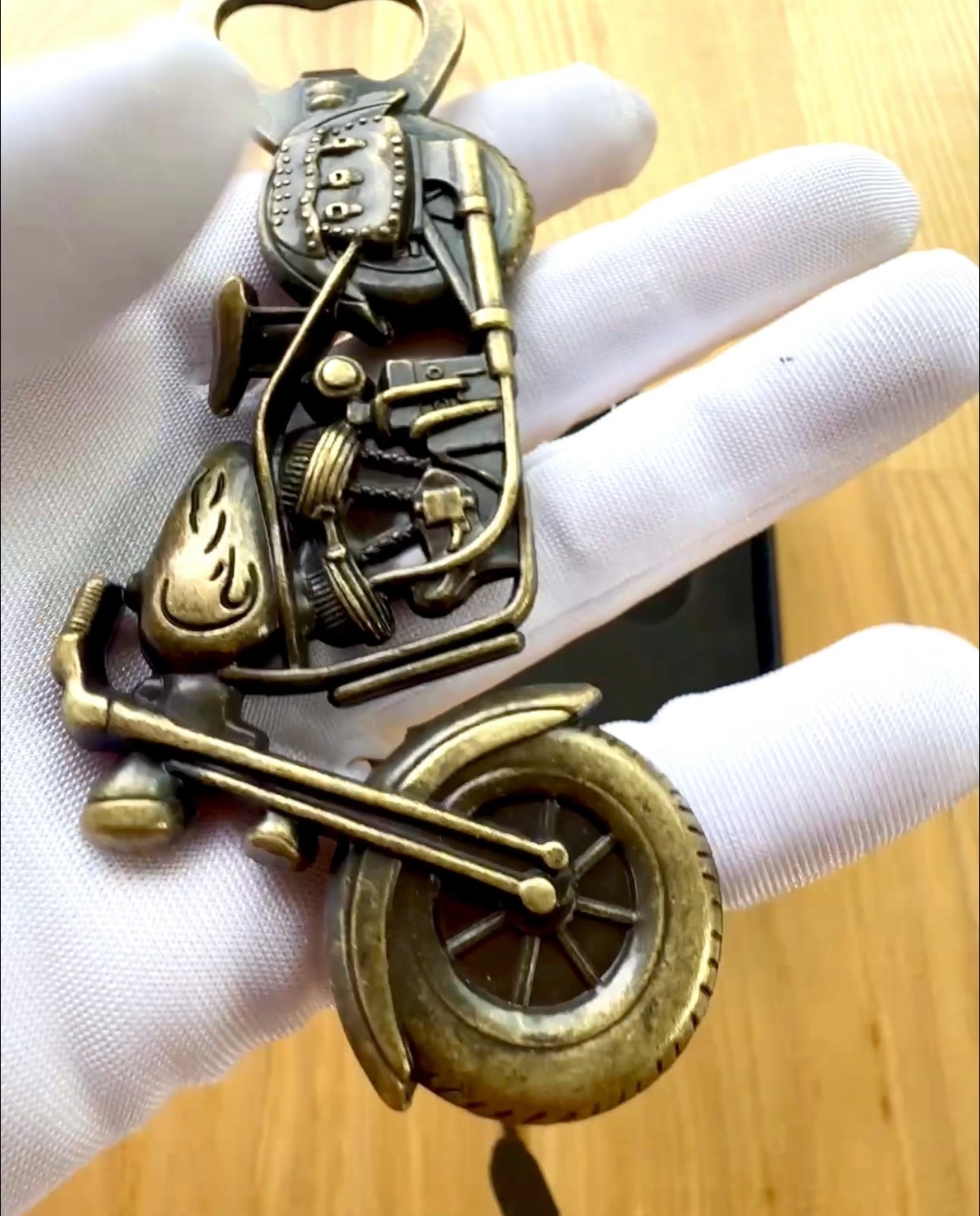 Ανοιχτήρι μπουκαλιών σε σχήμα μοτοσικλέτας - εξατομίκευση με χάραξη για δώρο