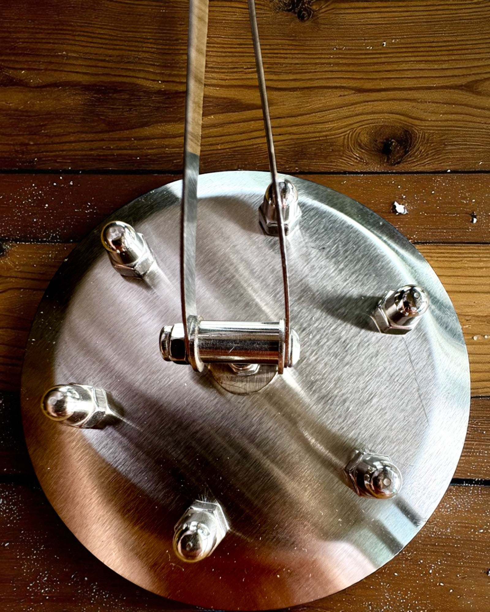 Μεταλλικό Μοντέλο Ελικοπτέρου „SkyRider” – Ρυθμιζόμενη Βάση Γραφείου με εξατομικευμένη χάραξη για δώρο