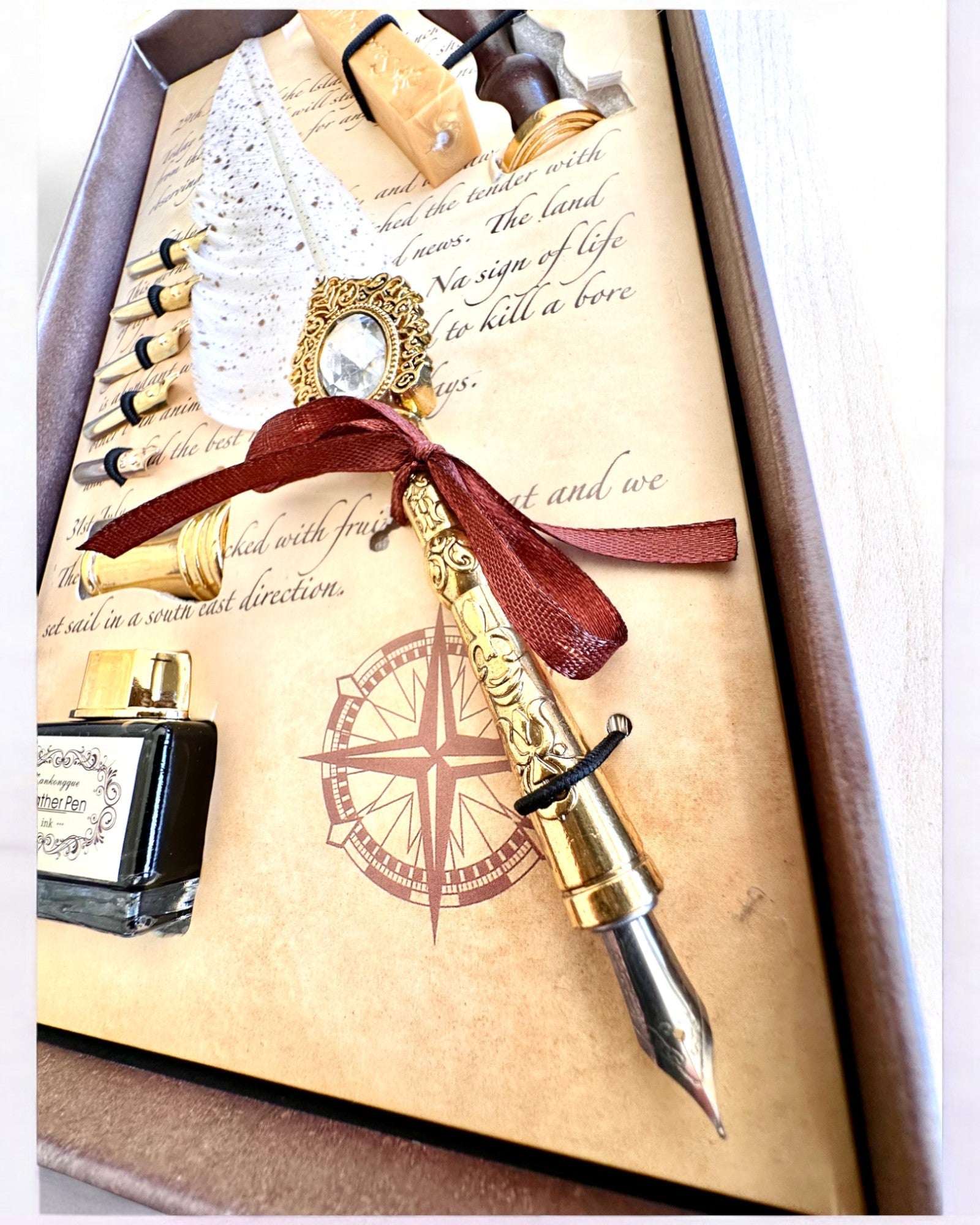 Σετ Καλλιγραφίας "Κομψότητα στην Πράξη" με Επιλογή Χαράγματος, για δώρο. 2 επιλογές χρωμάτων για να διαλέξετε