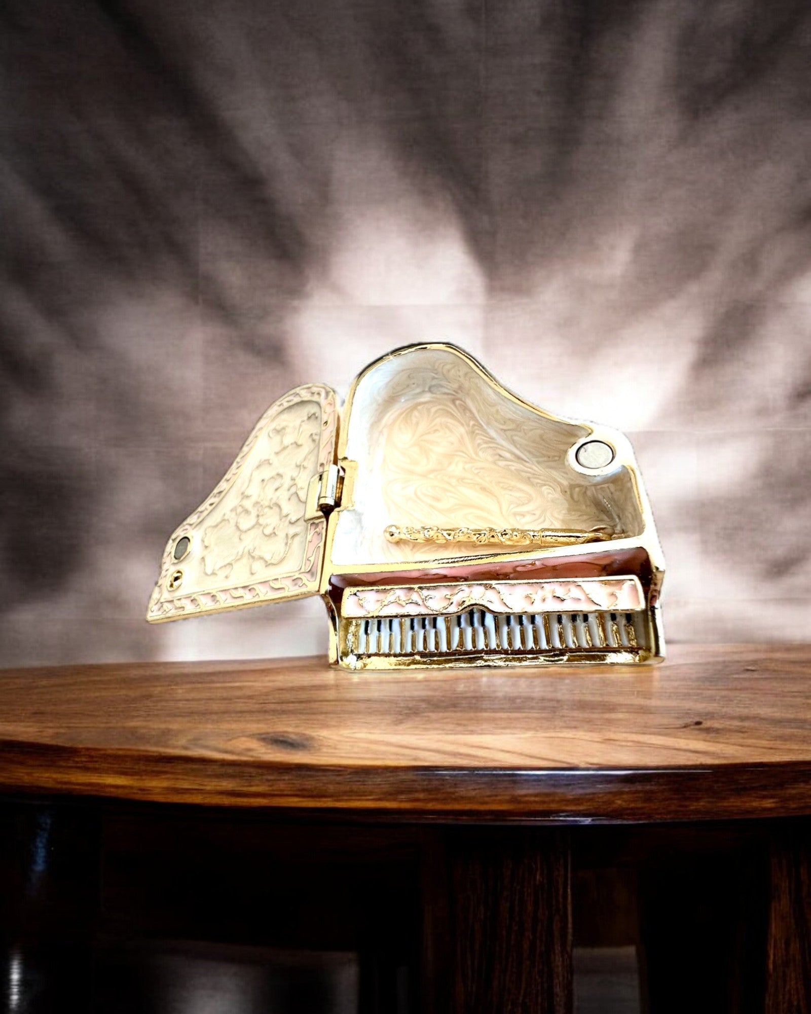 Κομψό κουτί κοσμημάτων "Μίνι Πιάνο - Ρόδα της Κλασικής" - με επιλογή χάραξης για δώρο