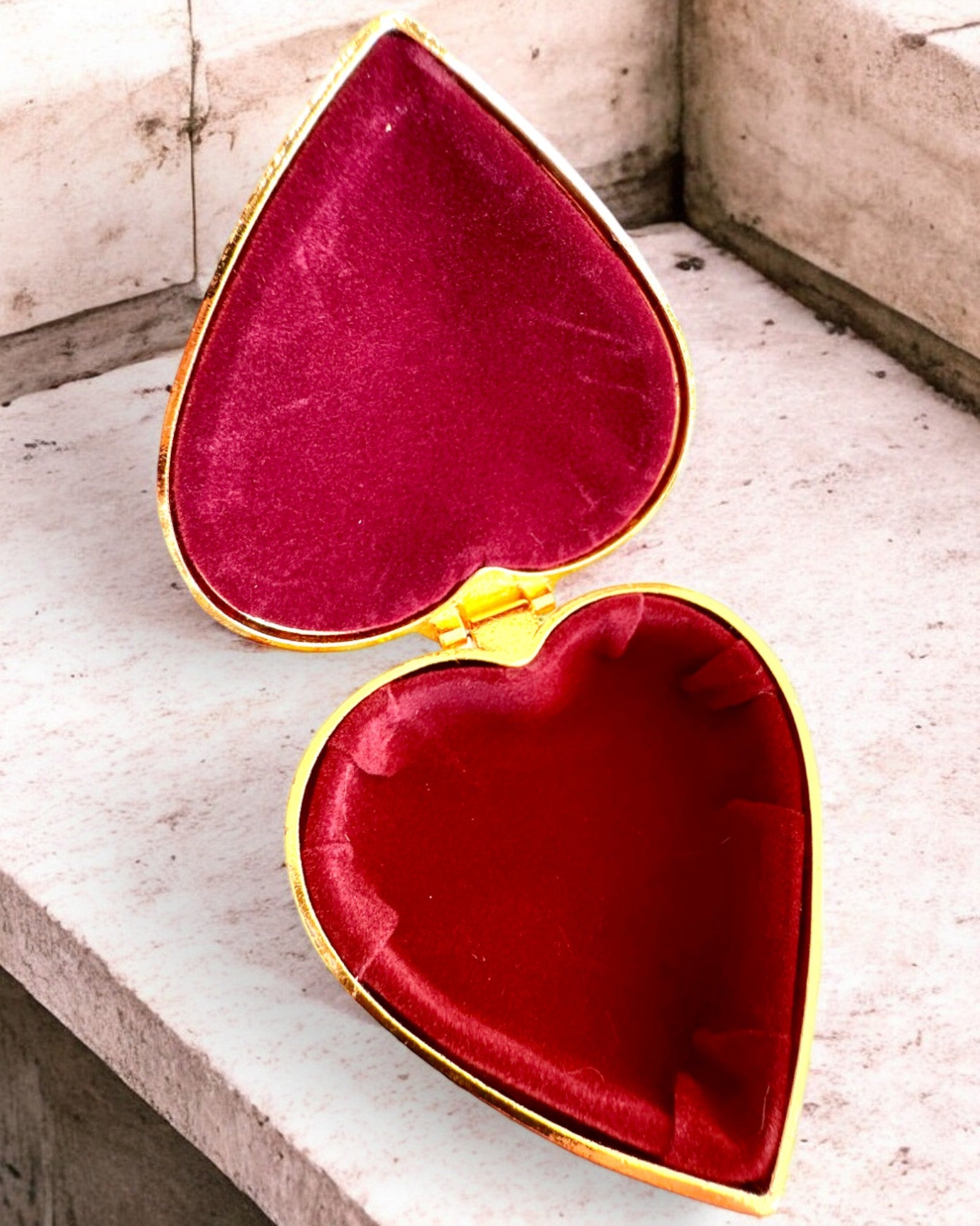 Κοσμηματοθήκη "Royal Elegance" - με επιλογή χάραξης για δώρο, 3 επιλογές διαθέσιμες