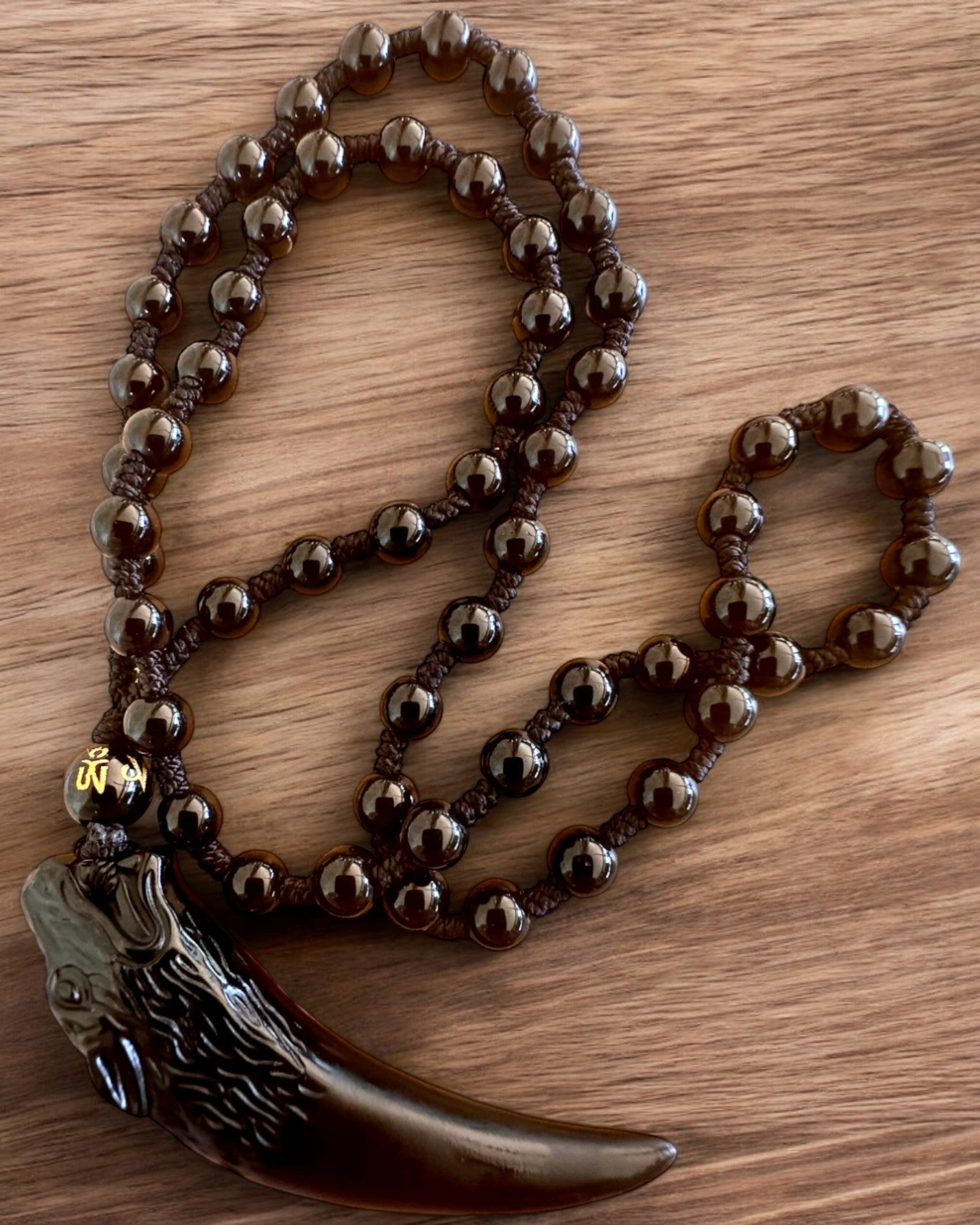 "Wilczy Ząb Jadeitowy - Φυλακτό Δύναμης και Προστασίας, δυνατότητα εξατομίκευσης με χάραξη για δώρο"