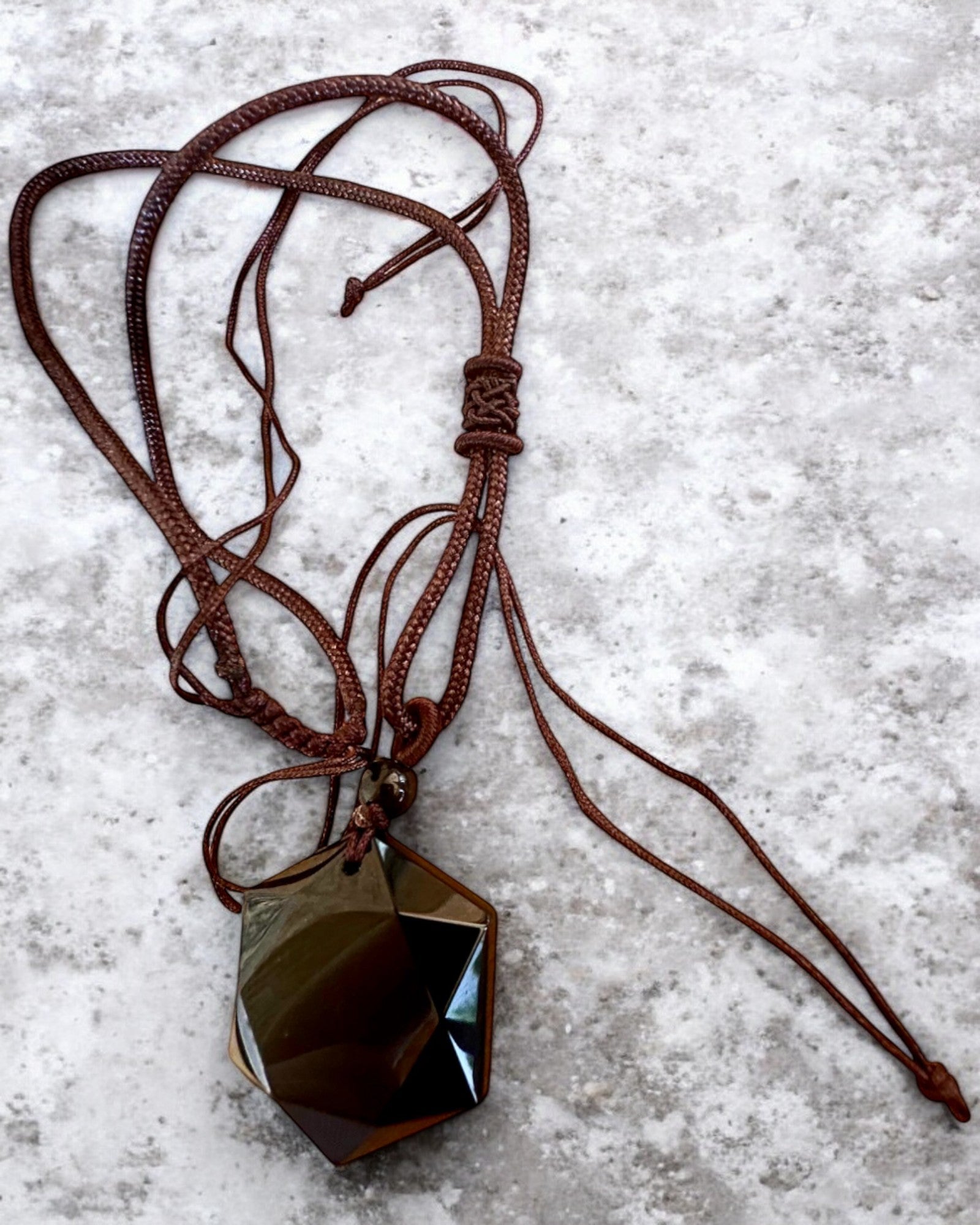 Φυλαχτό από μαύρο οψιδιανό "Άστρο του Δαβίδ", δυνατότητα εξατομίκευσης με χάραξη για δώρο