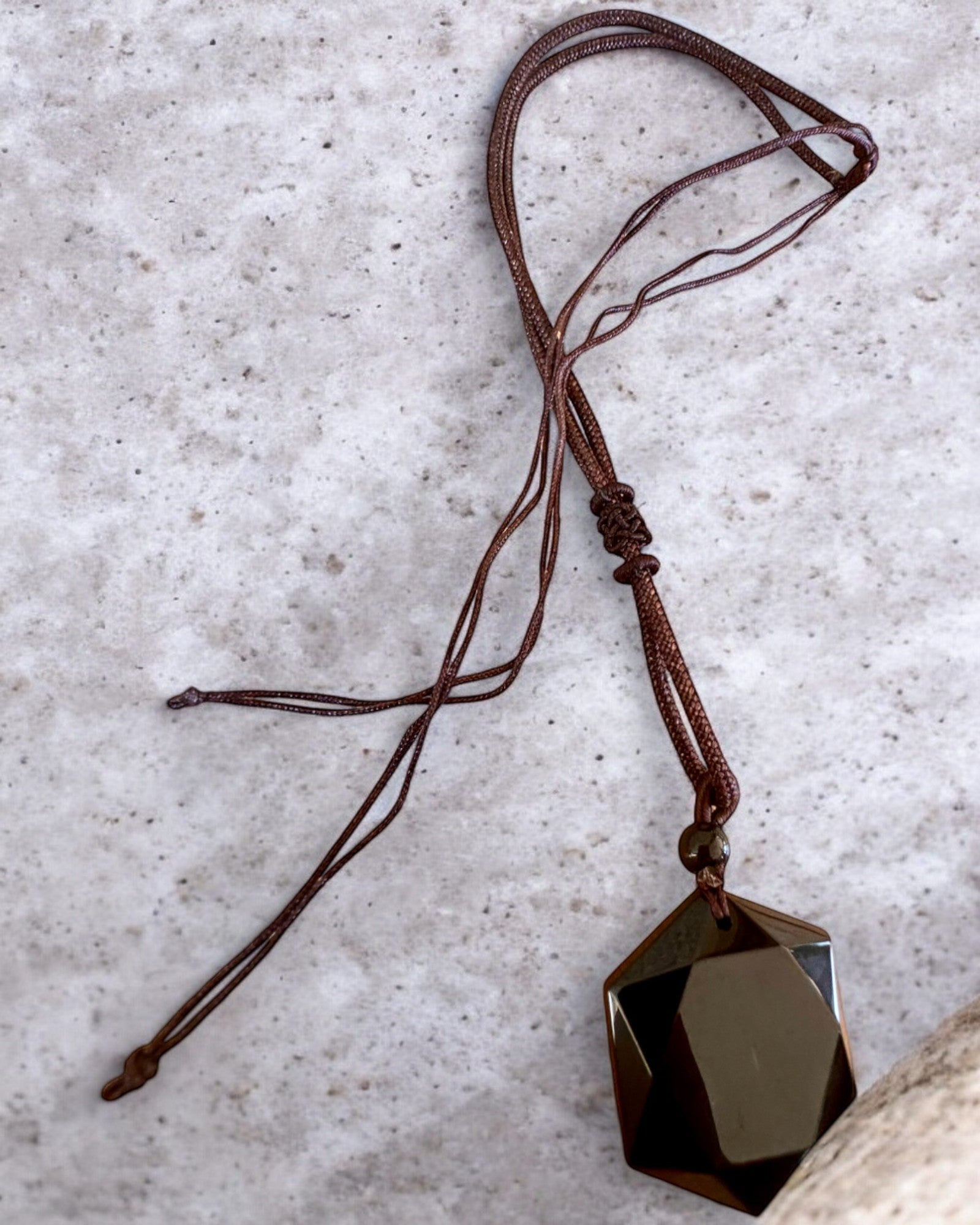 Φυλαχτό από μαύρο οψιδιανό "Άστρο του Δαβίδ", δυνατότητα εξατομίκευσης με χάραξη για δώρο