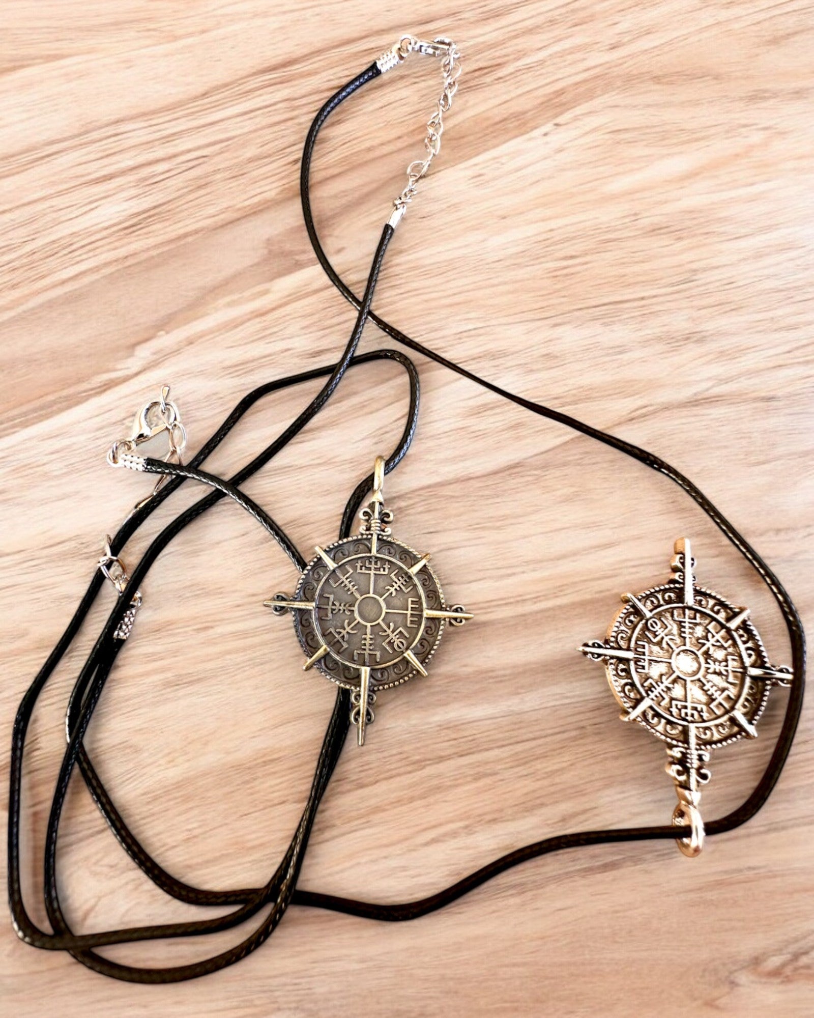 Φυλαχτό Πολεμιστής του Βορρά - Πυξίδα Βίκινγκ, δυνατότητα εξατομίκευσης με χάραξη για δώρο, 2 επιλογές διαθέσιμες