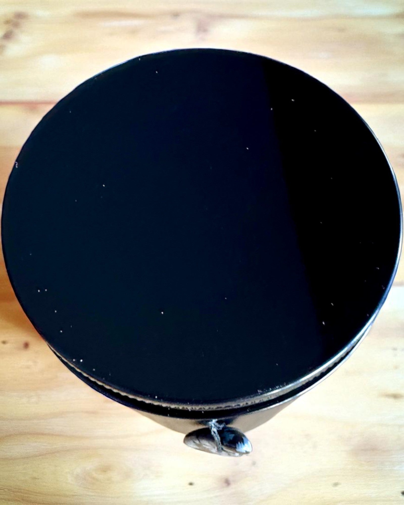 Εντατικό κερί σόγιας 250 ml με φυσική πέτρα – επιλέξτε την ενέργειά σας: Κιτρίνη ή Γρανάτης, εξατομίκευση με χάραξη για δώρο