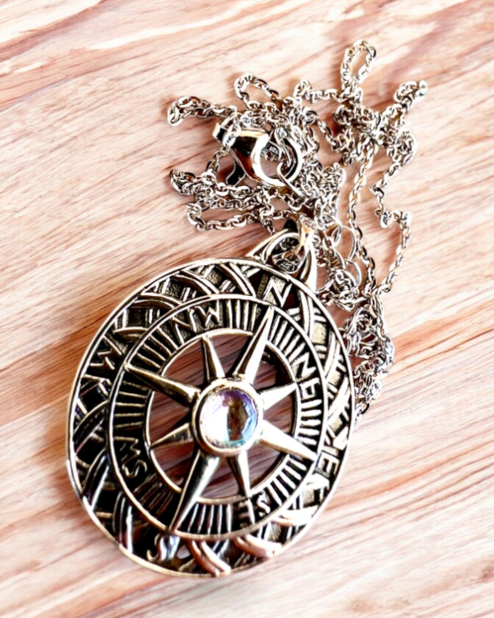 Φυλαχτό Αστρικού Ταξιδιού – Ασημένιο Κολιέ με Χάραξη, εξατομίκευση για δώρο