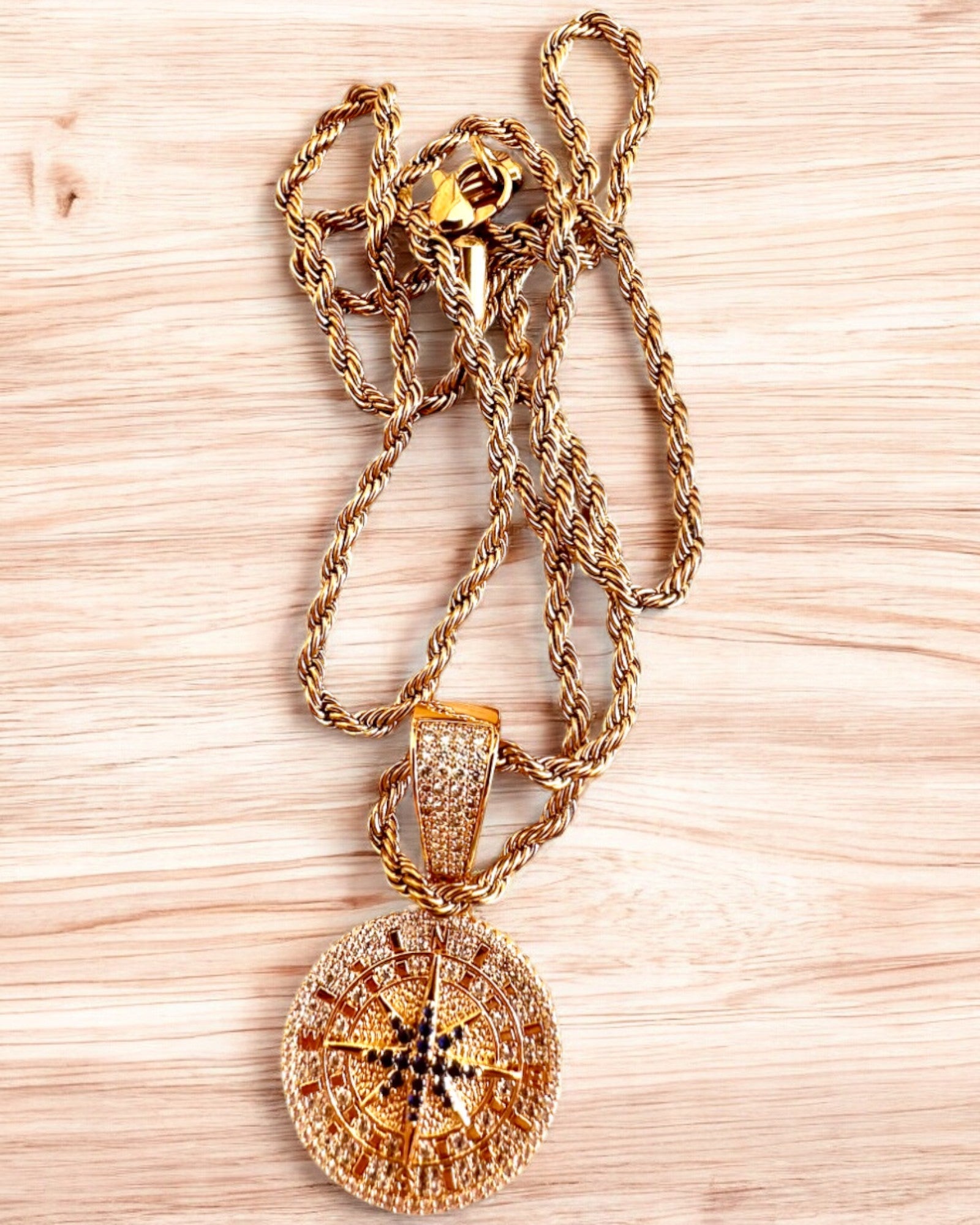 Κολιέ με Μενταγιόν Πυξίδα σε Στυλ Glamour με Ζιργκόν για Γυναίκες και Άνδρες - 2 επιλογές, εξατομίκευση με χάραξη για δώρο