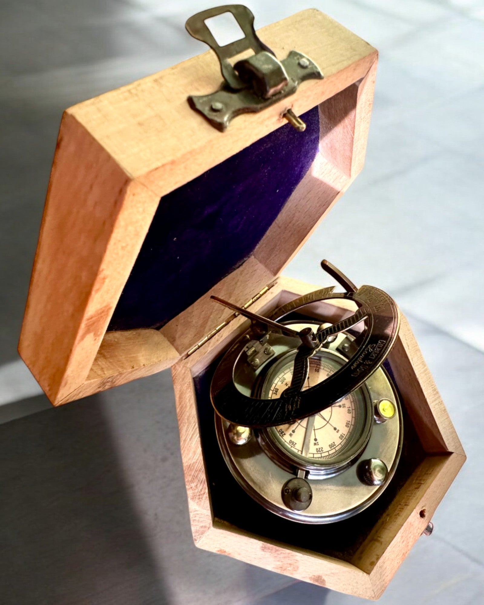 Κομπάς Καπετάνιου "Odkrywca 2" - δυνατότητα εξατομίκευσης με χάραξη για δώρο, 2 χρωματικές παραλλαγές για επιλογή