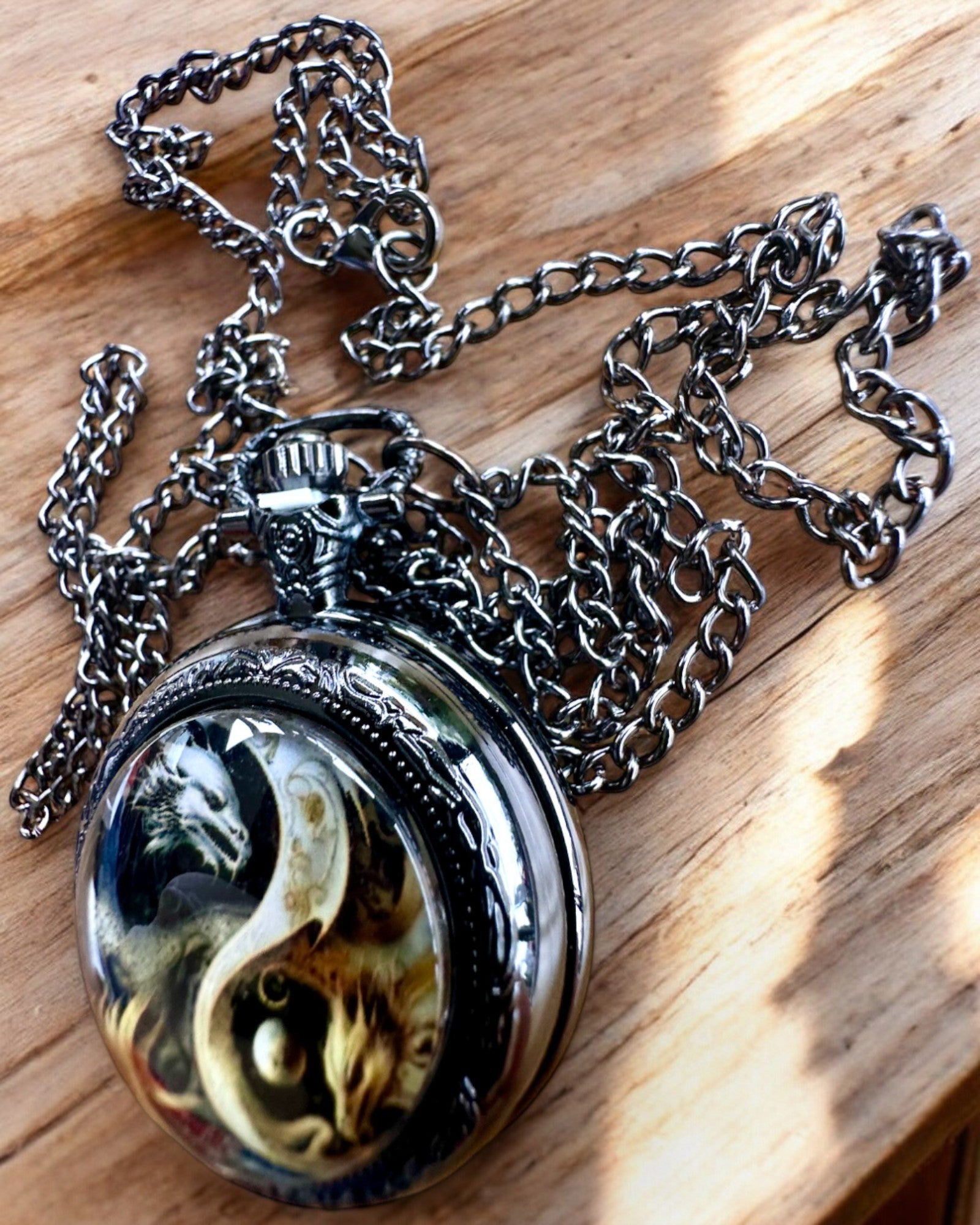 Ρολόι τσέπης «Smoczy Okrąg 2» – κομψό αξεσουάρ με μια νότα μαγείας - εξατομίκευση με χάραξη για δώρο