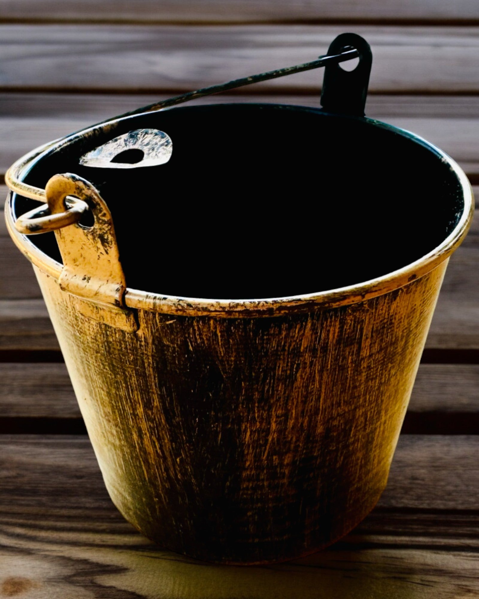 Στυλάτη Μεταλλική Σταχτοθήκη "Rustic Charm" ύψους 19-23 εκ., 8 επιλογές διαθέσιμες, χάραξη κατόπιν αιτήματος