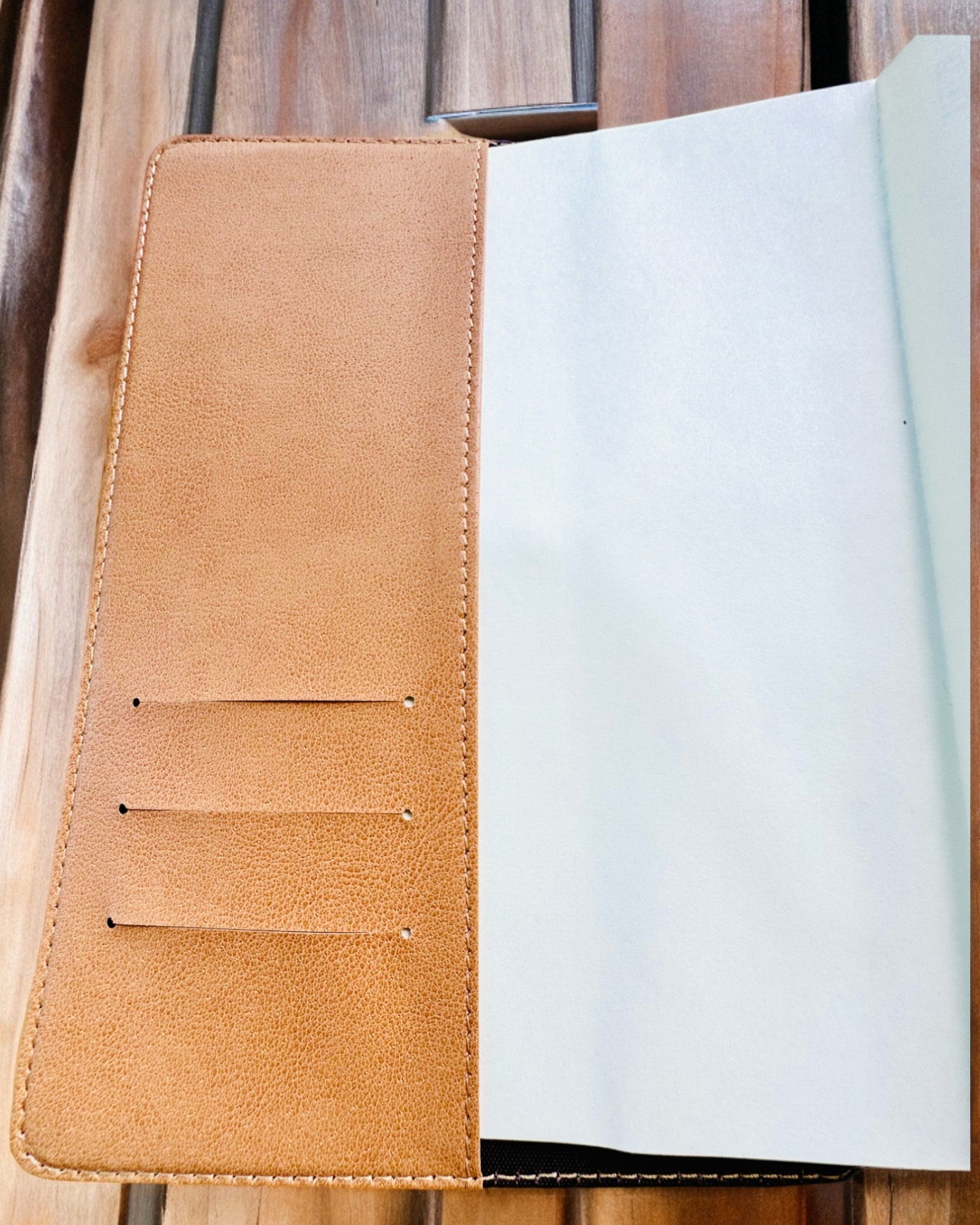 Αποκλειστικό Δερμάτινο Σημειωματάριο "Sekretnik" A5 με Κλειδαριά Συνδυασμού - εξατομίκευση με χάραξη