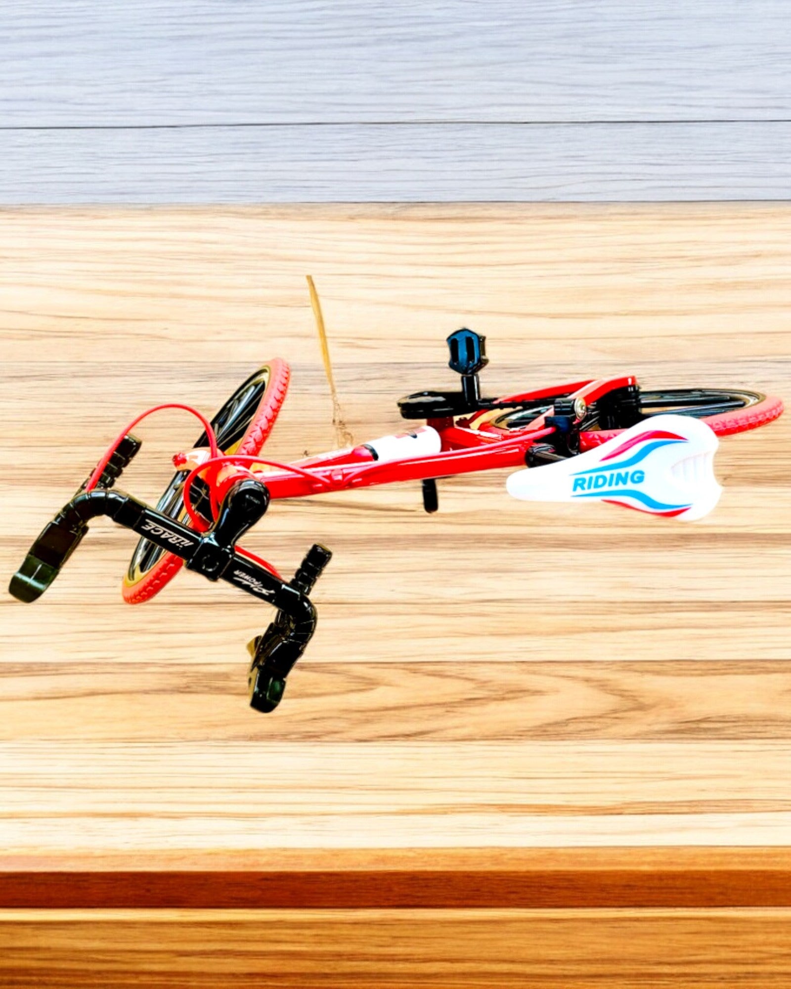 Μινιατούρα Μεταλλικό Μοντέλο Κόκκινο Ποδήλατο "SpeedMaster" εξατομίκευση με χάραξη για δώρο, 2 χρωματικές παραλλαγές