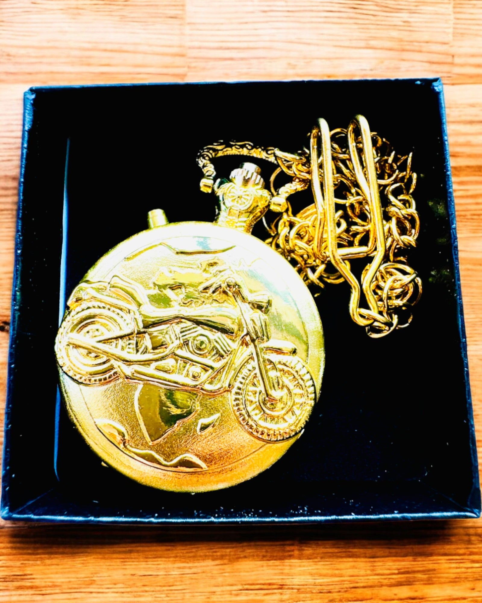 Ρολόι Τσέπης "Motocyklowy Elegancik 2" – Χάραξη για δώρο, 3 χρωματικές παραλλαγές