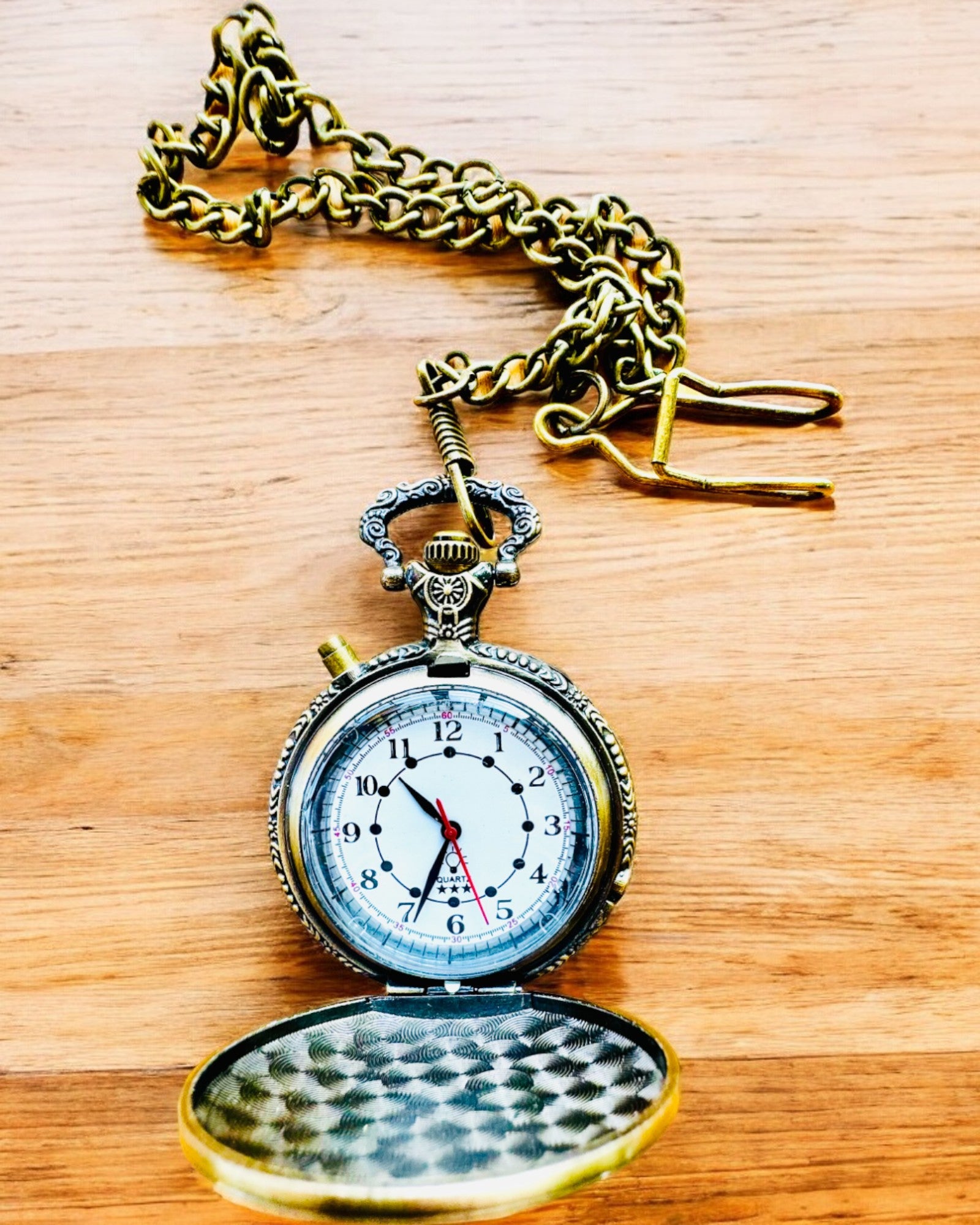 Ρολόι Τσέπης "Motocyklowy Elegancik 2" – Χάραξη για δώρο, 3 χρωματικές παραλλαγές