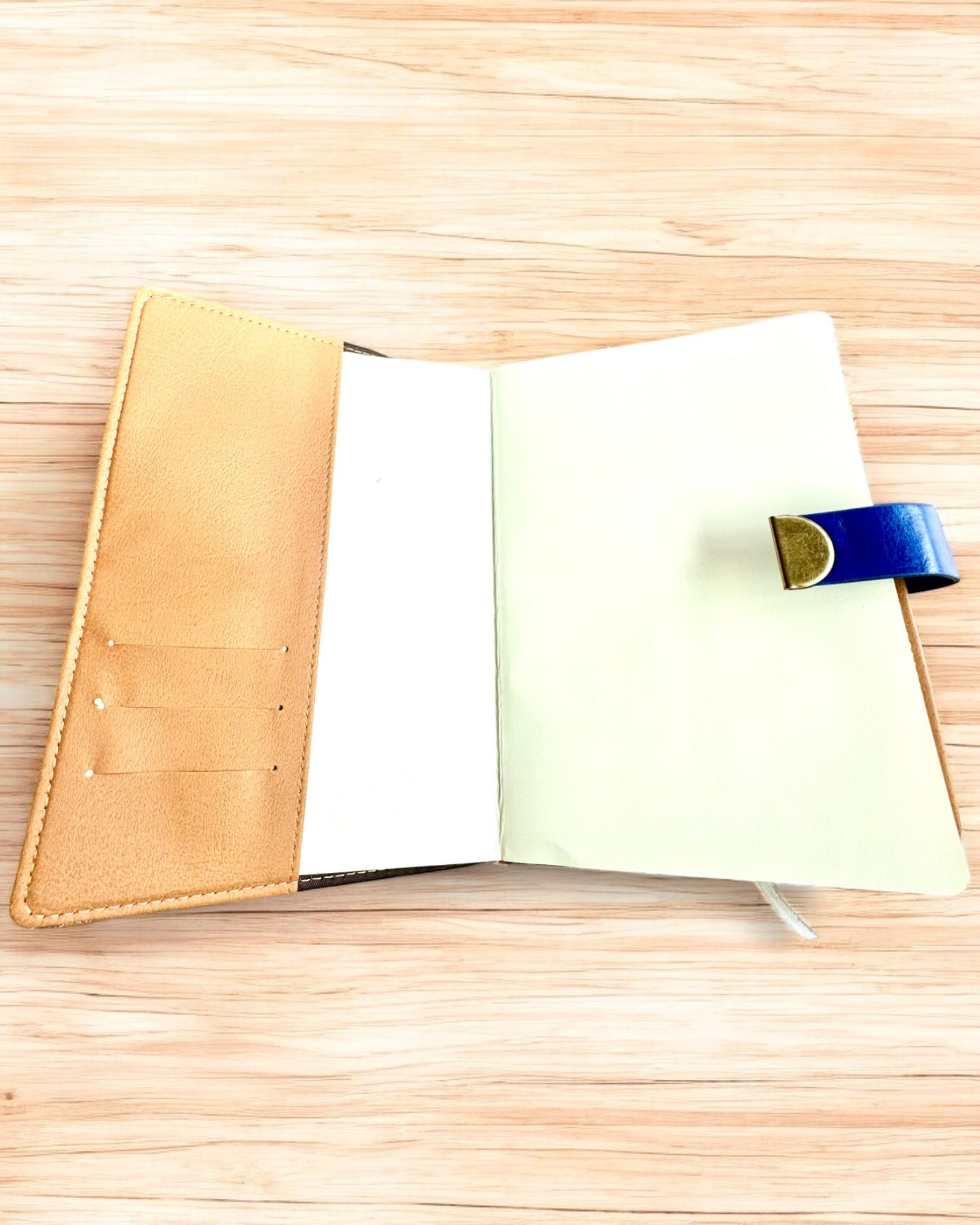 Αποκλειστικό Δερμάτινο Σημειωματάριο "Sekretnik" A5 με Κλειδαριά Συνδυασμού - εξατομίκευση με χάραξη