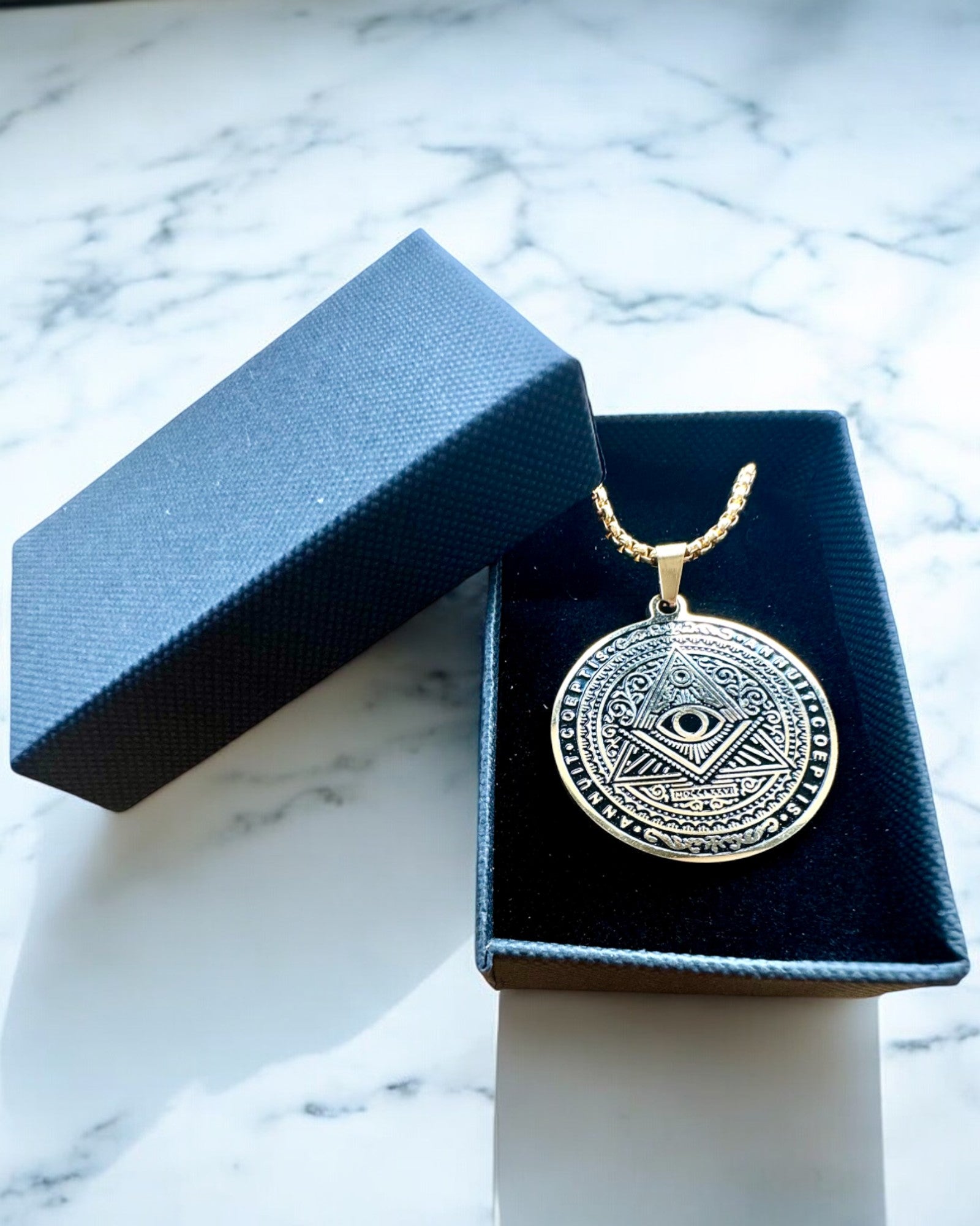 Φυλαχτό Μυστικής Δύναμης - Κολιέ με Χάραξη, 2 διαθέσιμες χρωματικές επιλογές