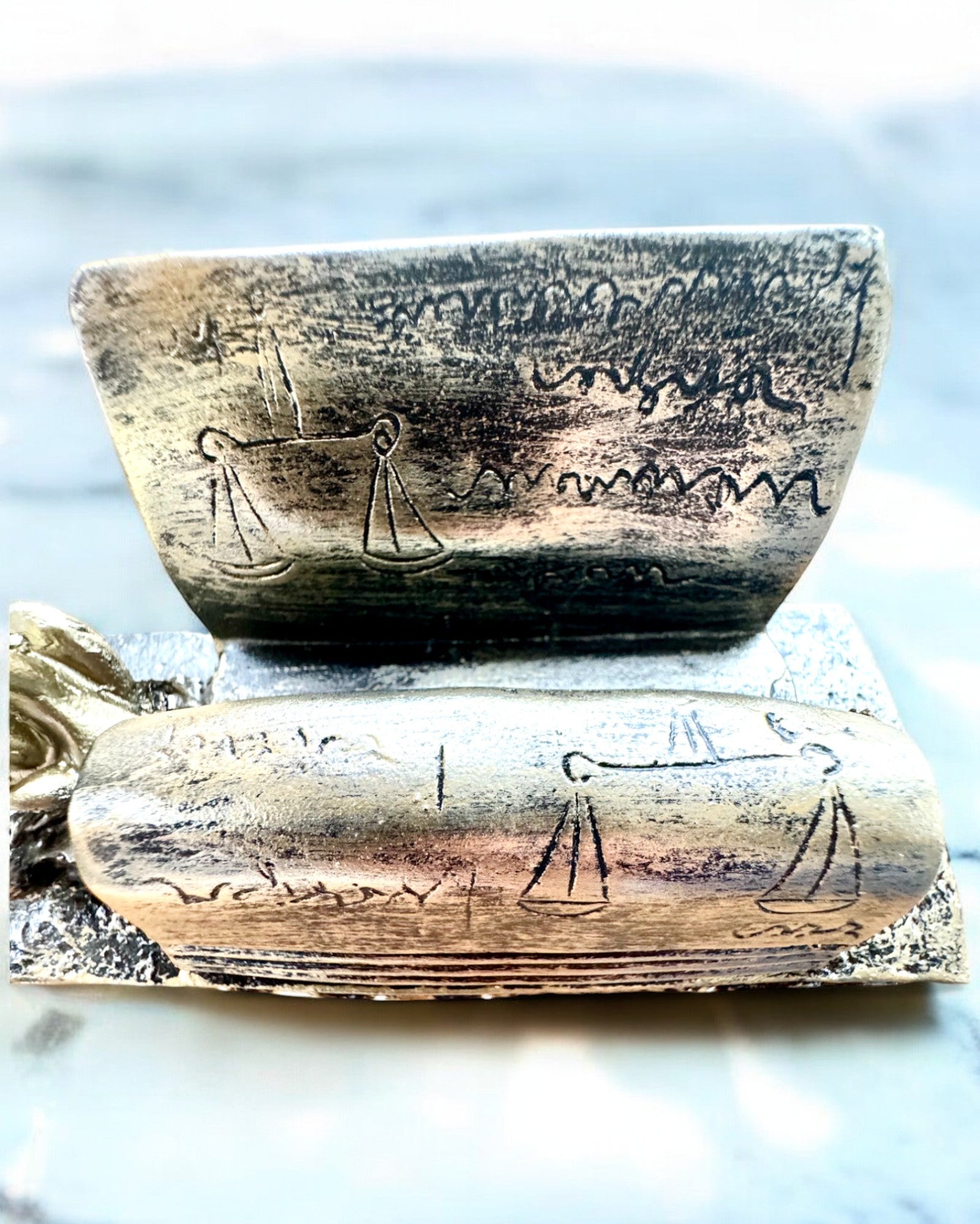 Αγαλματίδιο "Justicia 2" - Θεά της Δικαιοσύνης – Καλλιτεχνική Διακόσμηση για Ράφι, Χειροτεχνία από Ρητίνη, εξατομίκευση με χάραξη