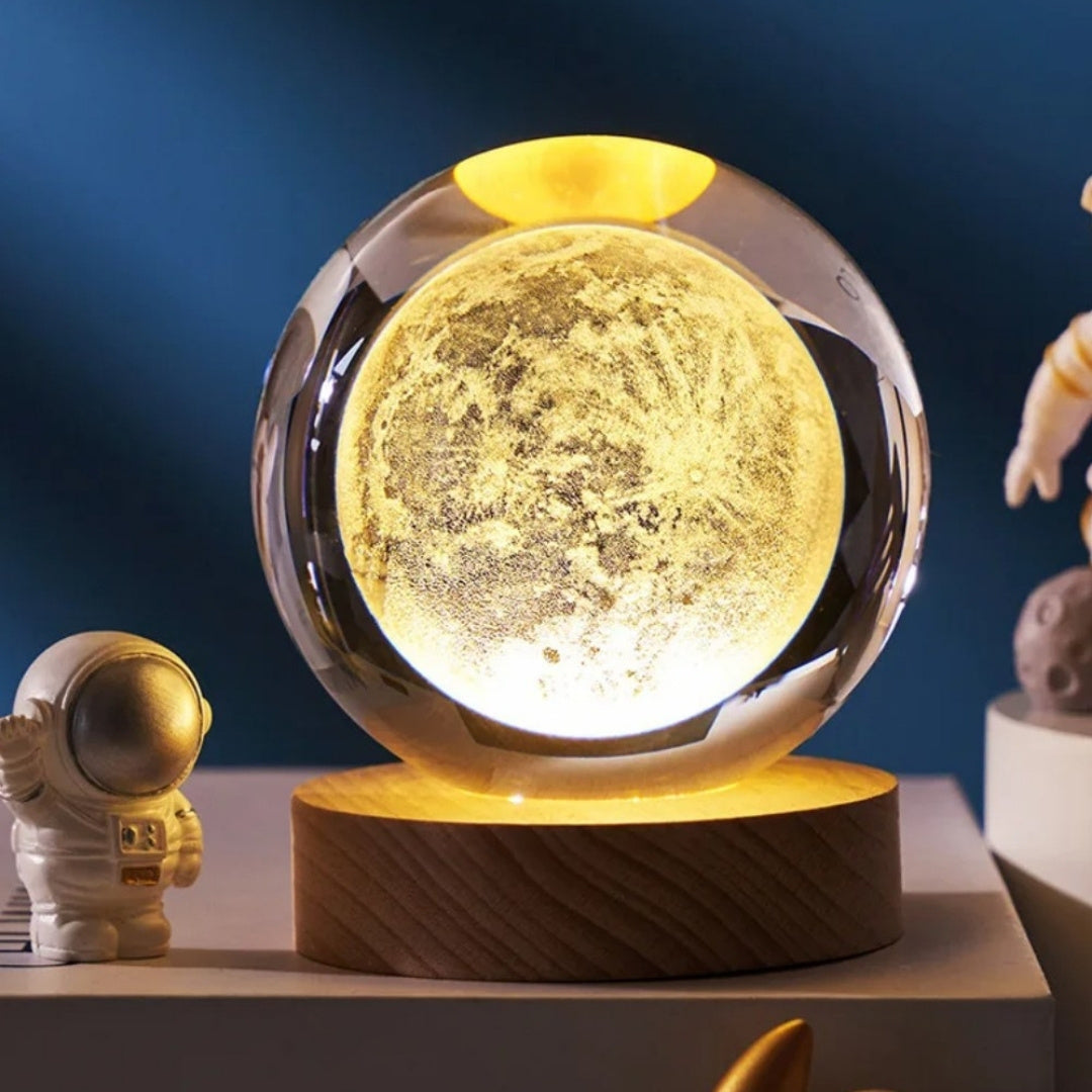 Szklana Kula 3D Księżyc- Lampa Nocna LED USB - Gadżet na Biurko
- KKS