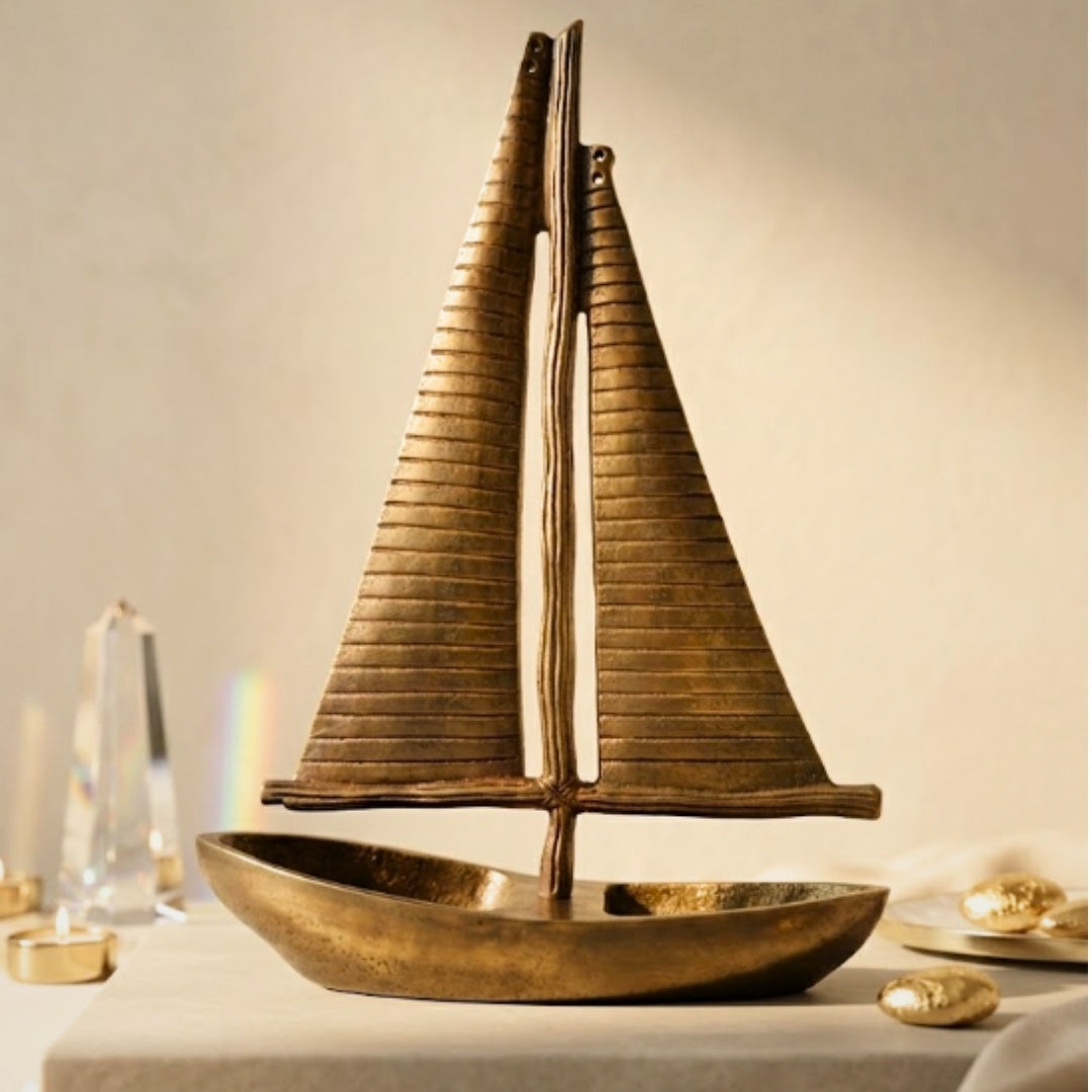 Model Jachtu Złoty Aluminium Wysokość 38cm - N-3670