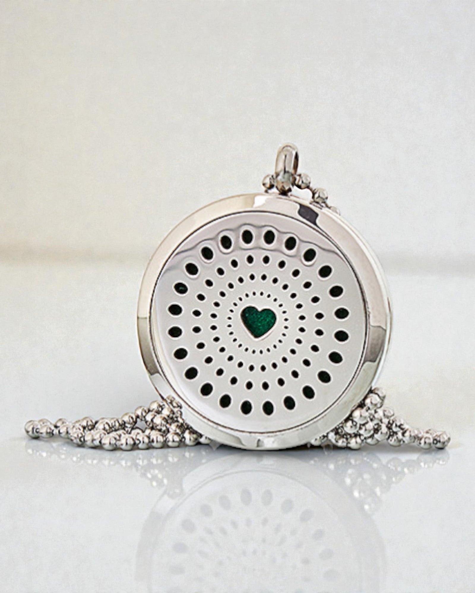 Celestia Heart – Naszyjnik Aromaterapeutyczny z Diamentowym Sercem 30 mm