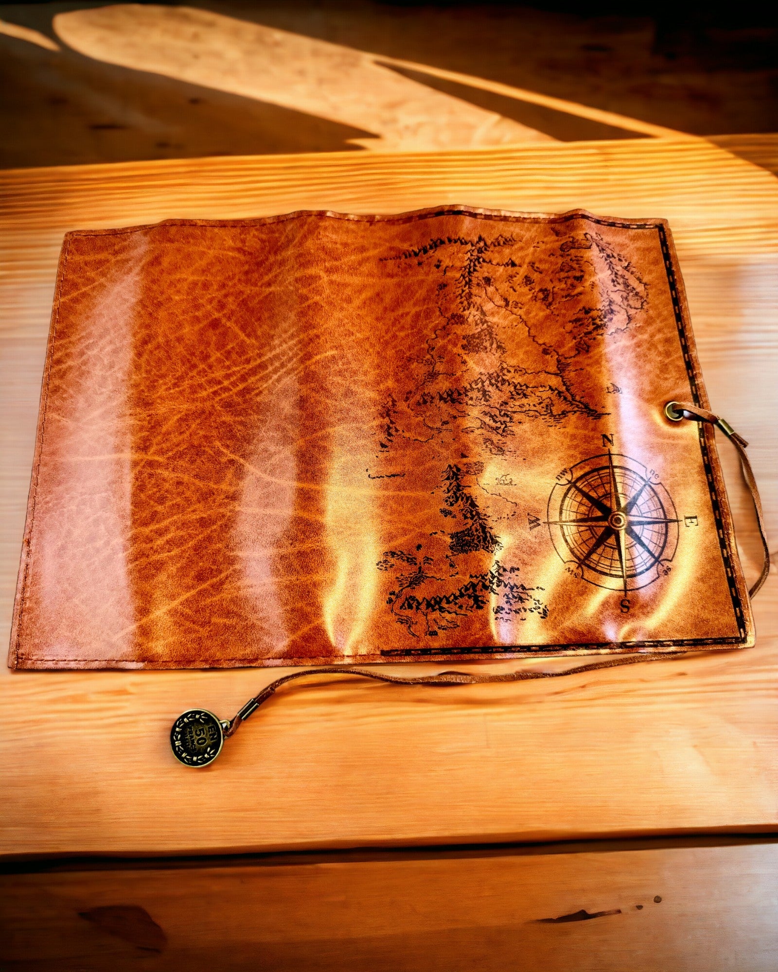 Ρετρό Σκούρο Καφέ Δερμάτινη Κασετίνα με Θέμα Χάρτη Θησαυρού - Κομψή Τσάντα Αποθήκευσης Γραφικών Θησαυρών
