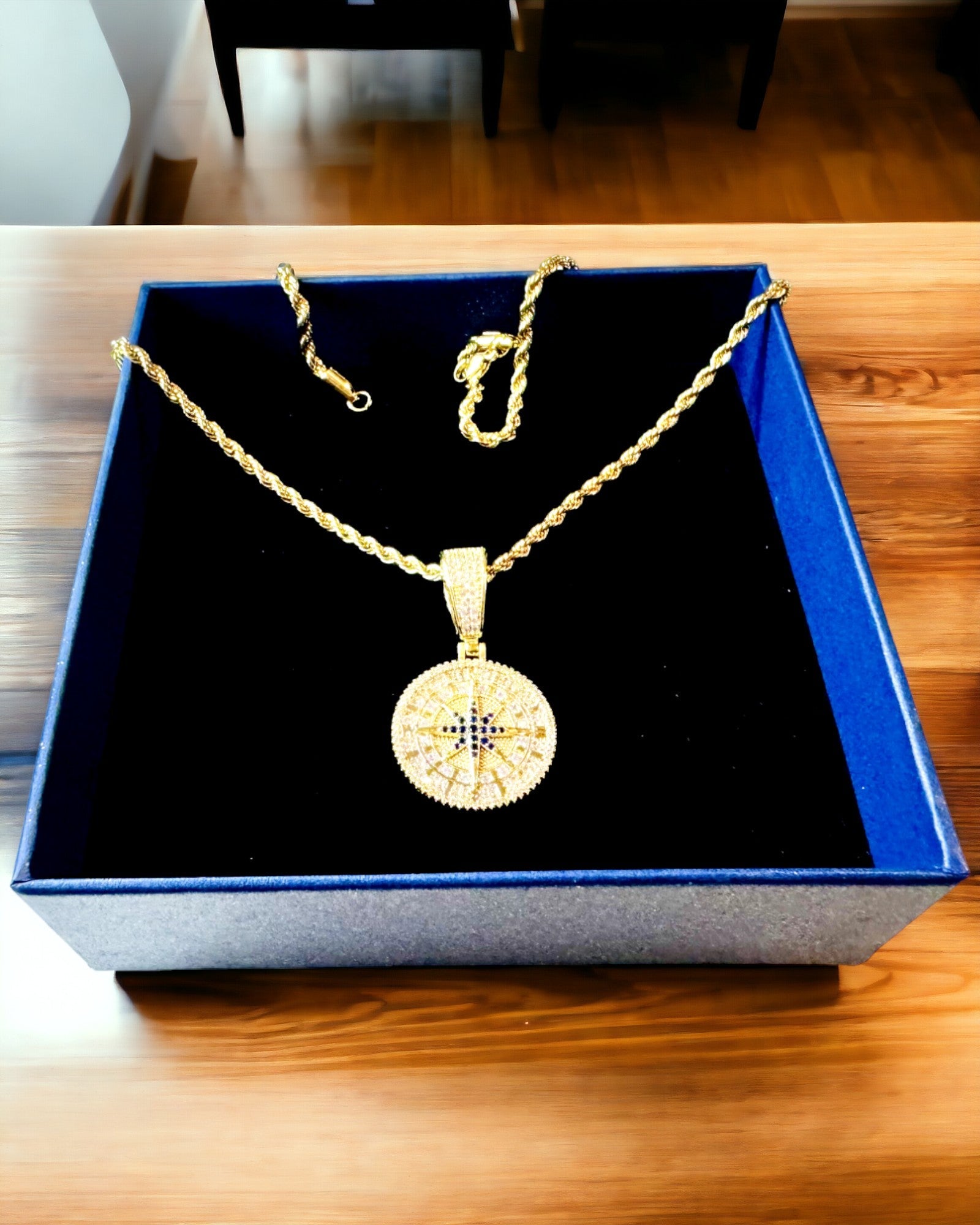 Κολιέ με Μενταγιόν Πυξίδα σε Στυλ Glamour με Ζιργκόν για Γυναίκες και Άνδρες - 2 επιλογές, εξατομίκευση με χάραξη για δώρο