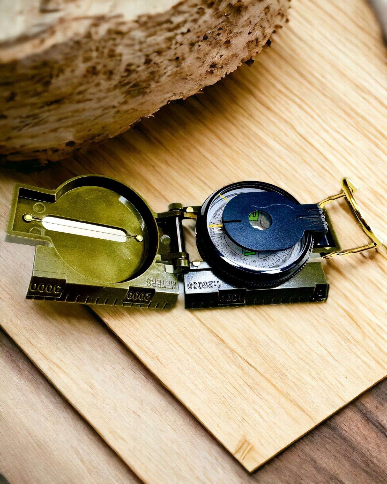 Αδιάβροχη Πυξίδα Ναυσιπλοΐας Υψηλής Ακρίβειας σε Χρώμα Στρατιωτικού Πράσινου – Αξιόπιστη στην Προσανατολισμό, δυνατότητα χάραξης