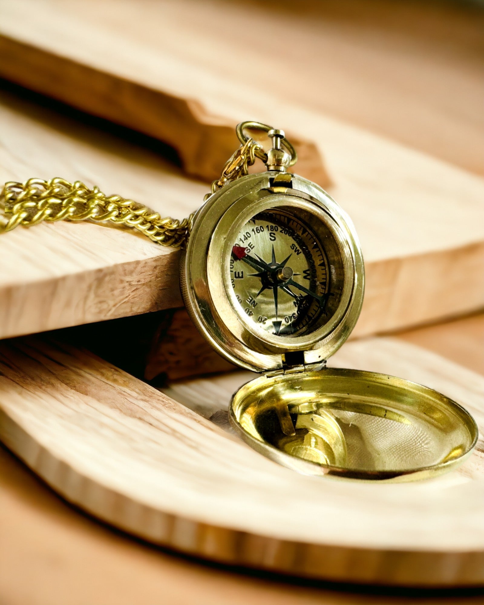 Χρυσού χρώματος Κομπάς Περιπέτεια – Κομψός Πλοηγός Ανακαλύψεων
