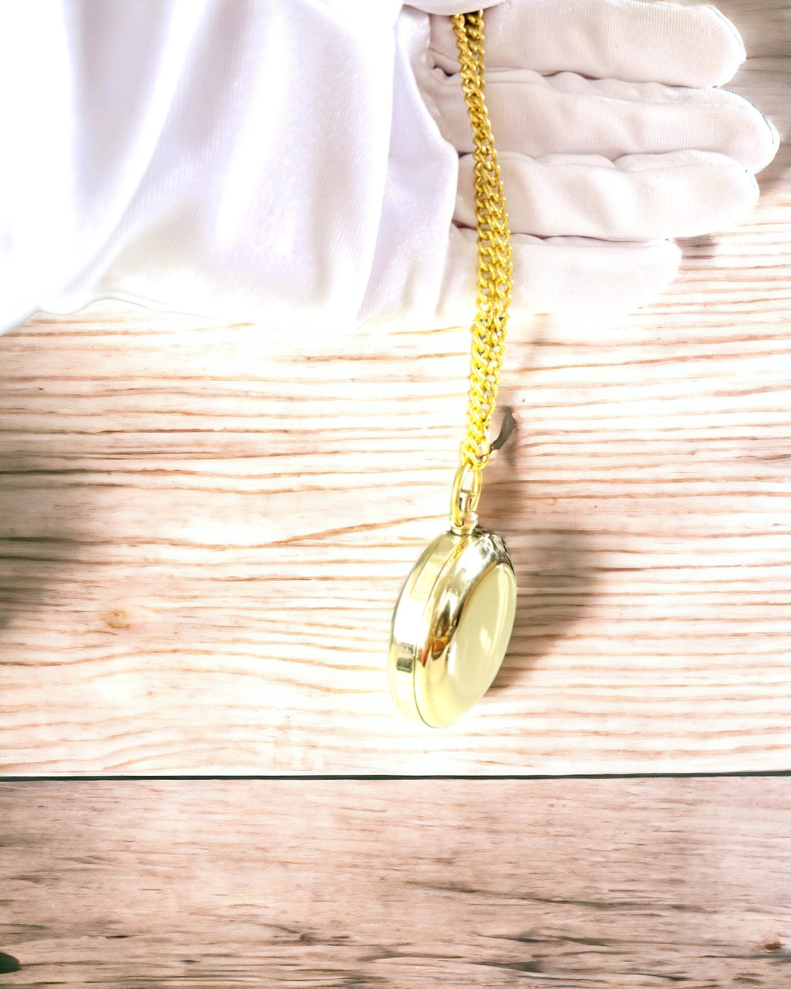 Χρυσού χρώματος Κομπάς Περιπέτεια – Κομψός Πλοηγός Ανακαλύψεων