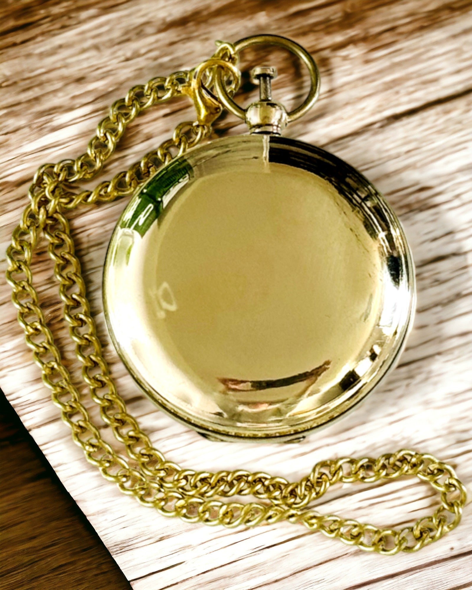 Χρυσού χρώματος Κομπάς Περιπέτεια – Κομψός Πλοηγός Ανακαλύψεων