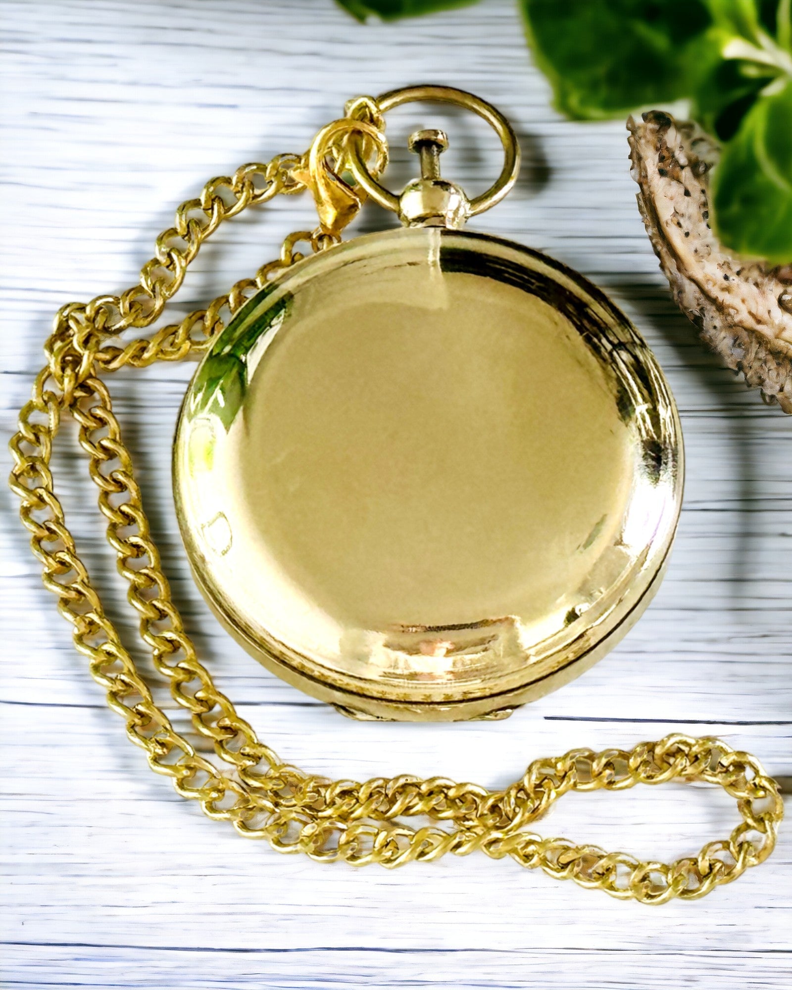 Χρυσού χρώματος Κομπάς Περιπέτεια – Κομψός Πλοηγός Ανακαλύψεων