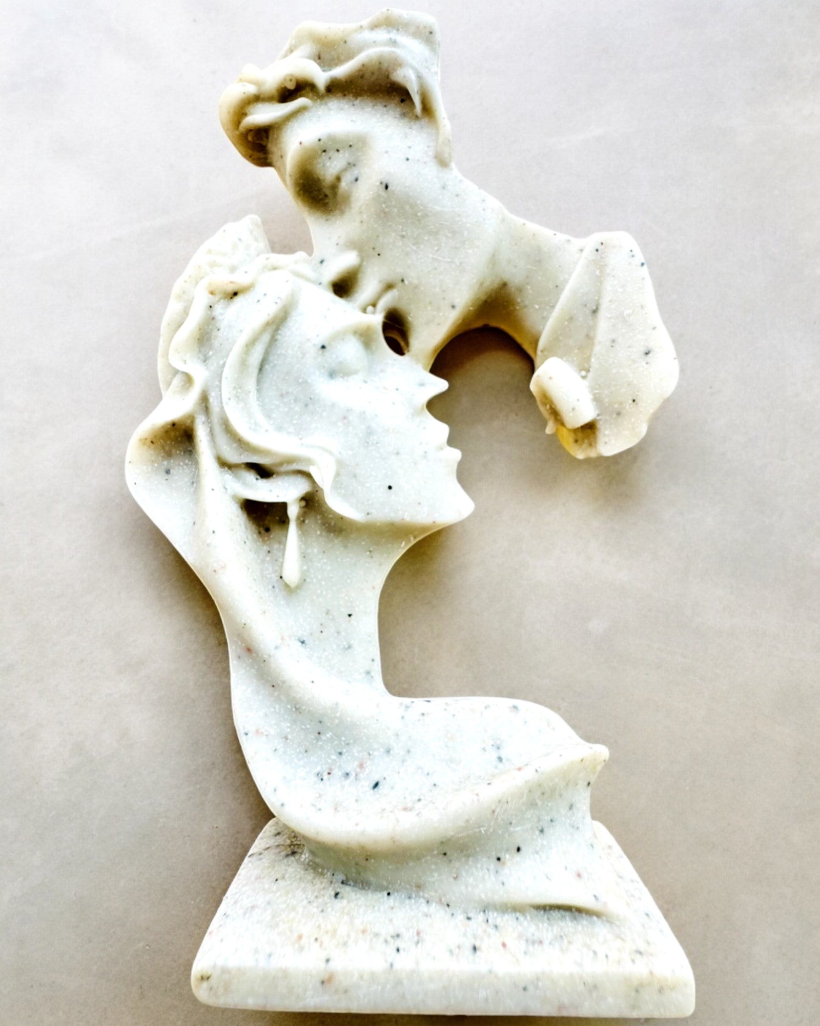 Φιγούρα "Κομψότητα σε Πέτρα" χρώμα λευκό - 13,5 εκ. ύψος, Διακοσμητική με Δυνατότητα Χάραξης