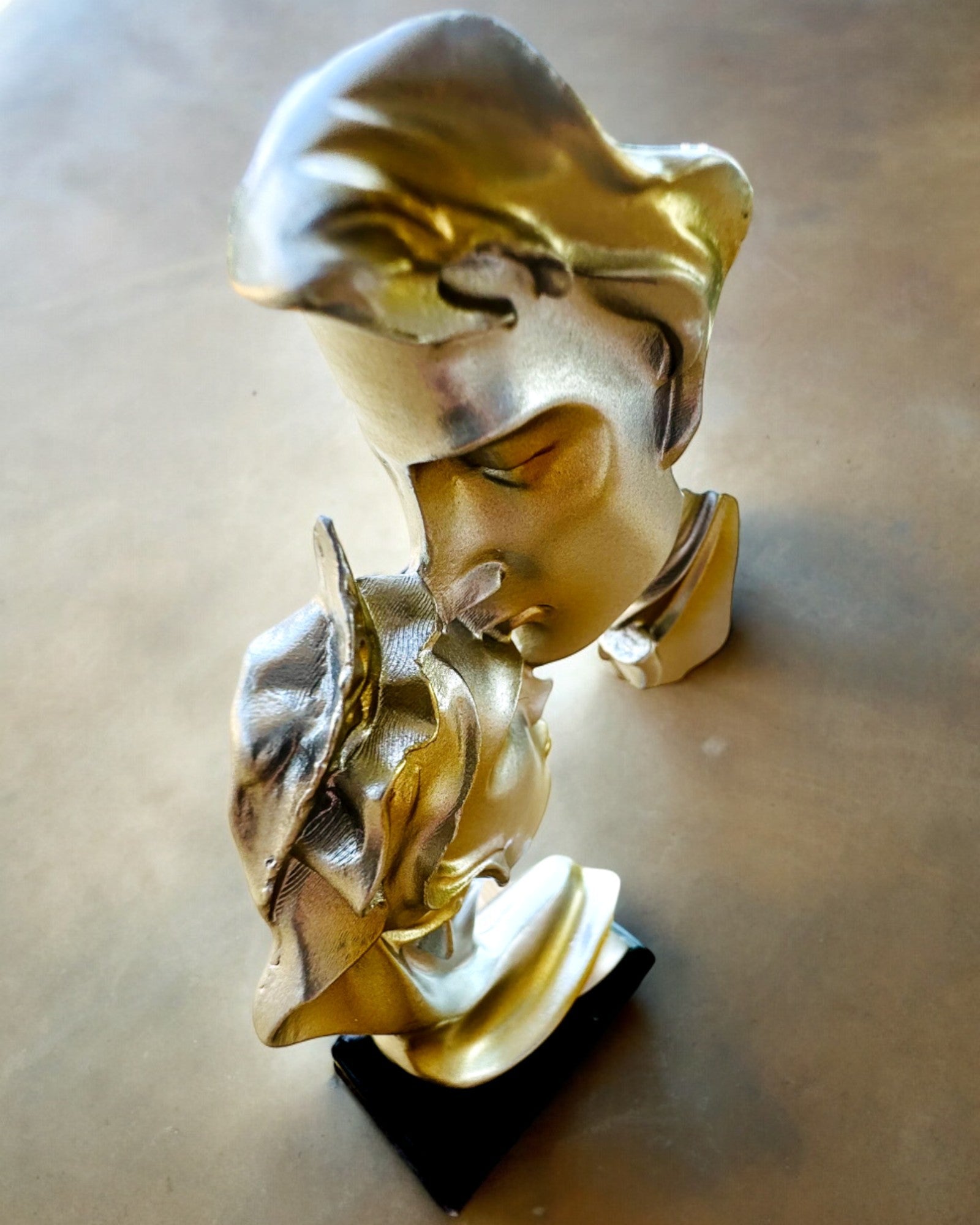 Φιγούρα "Κομψότητα σε Πέτρα" χρώμα ασημί - Διακοσμητική με Επιλογή Χαράγματος, 2 διαστάσεις προς επιλογή