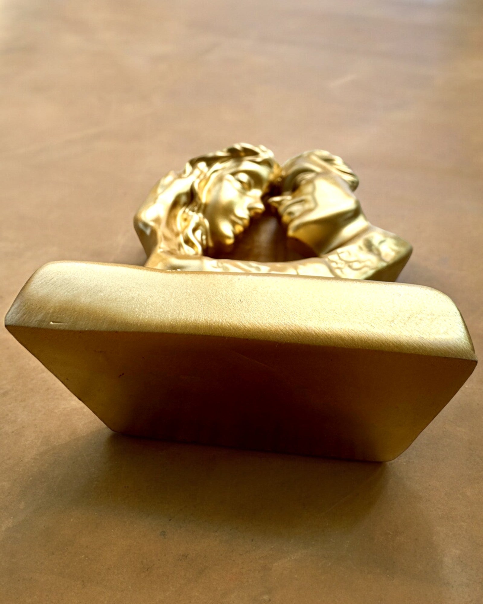 Φιγούρα "Χρυσή Σύνδεση" - 13,5 εκ. ύψος, Διακοσμητική με Δυνατότητα Χάραξης