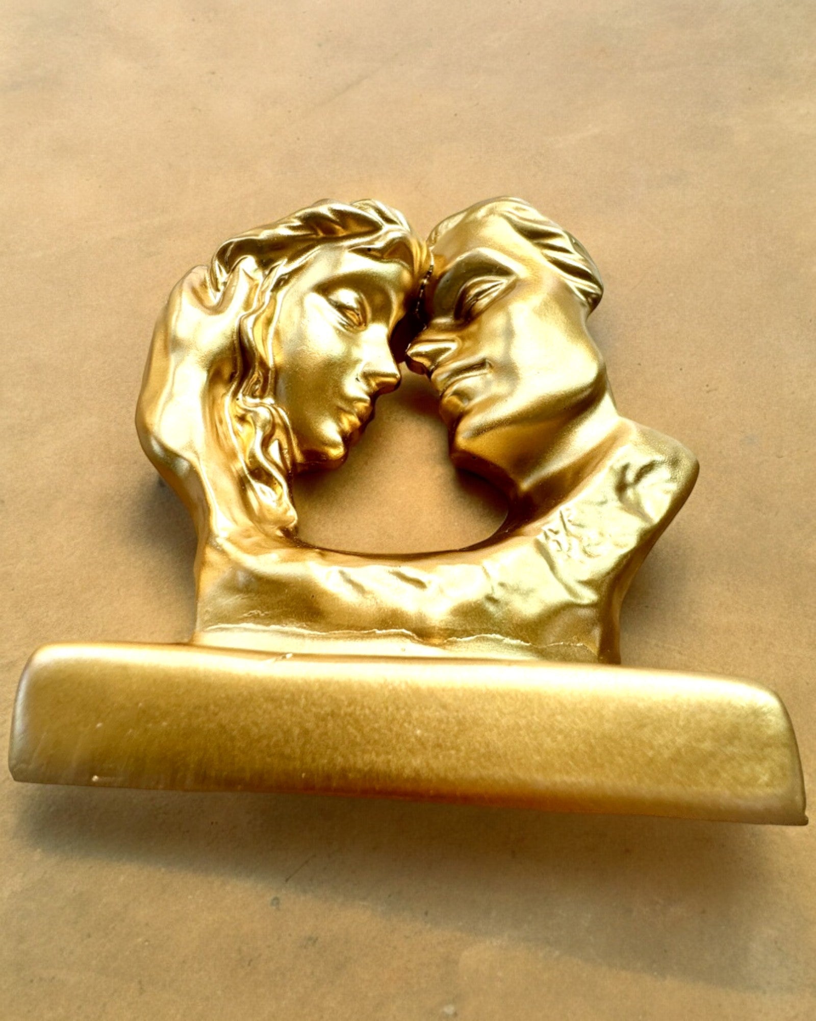 Φιγούρα "Χρυσή Σύνδεση" - 13,5 εκ. ύψος, Διακοσμητική με Δυνατότητα Χάραξης