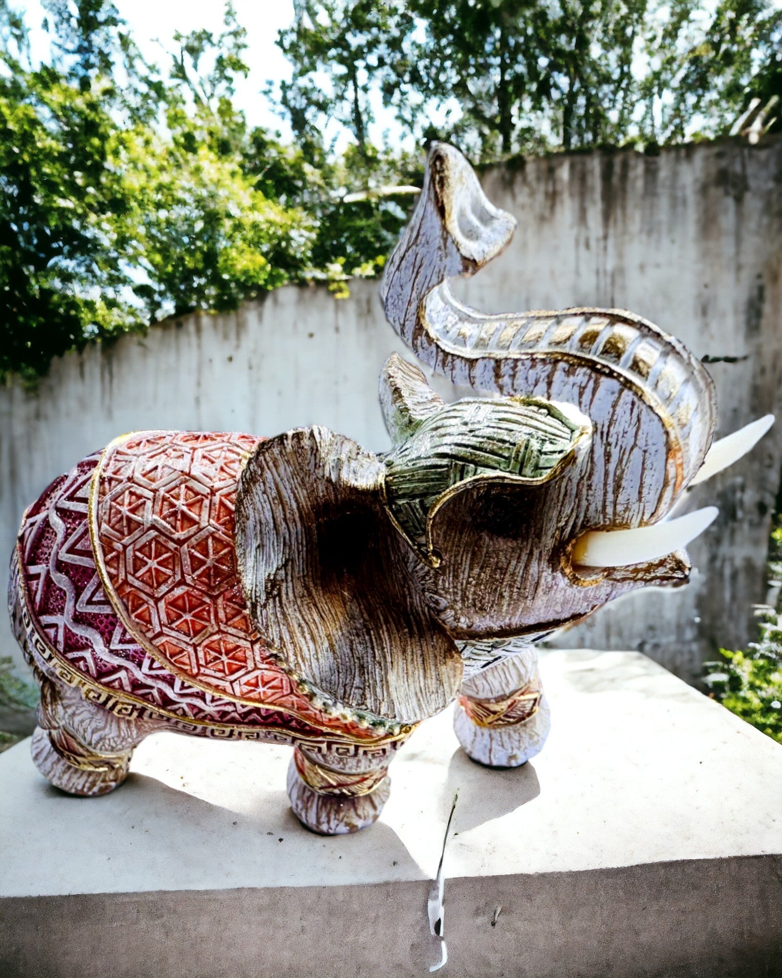 Στράτα Ελέφαντα – Διακοσμητικός Ελέφαντας από Ρητίνη με Δυνατότητα Χαράγματος