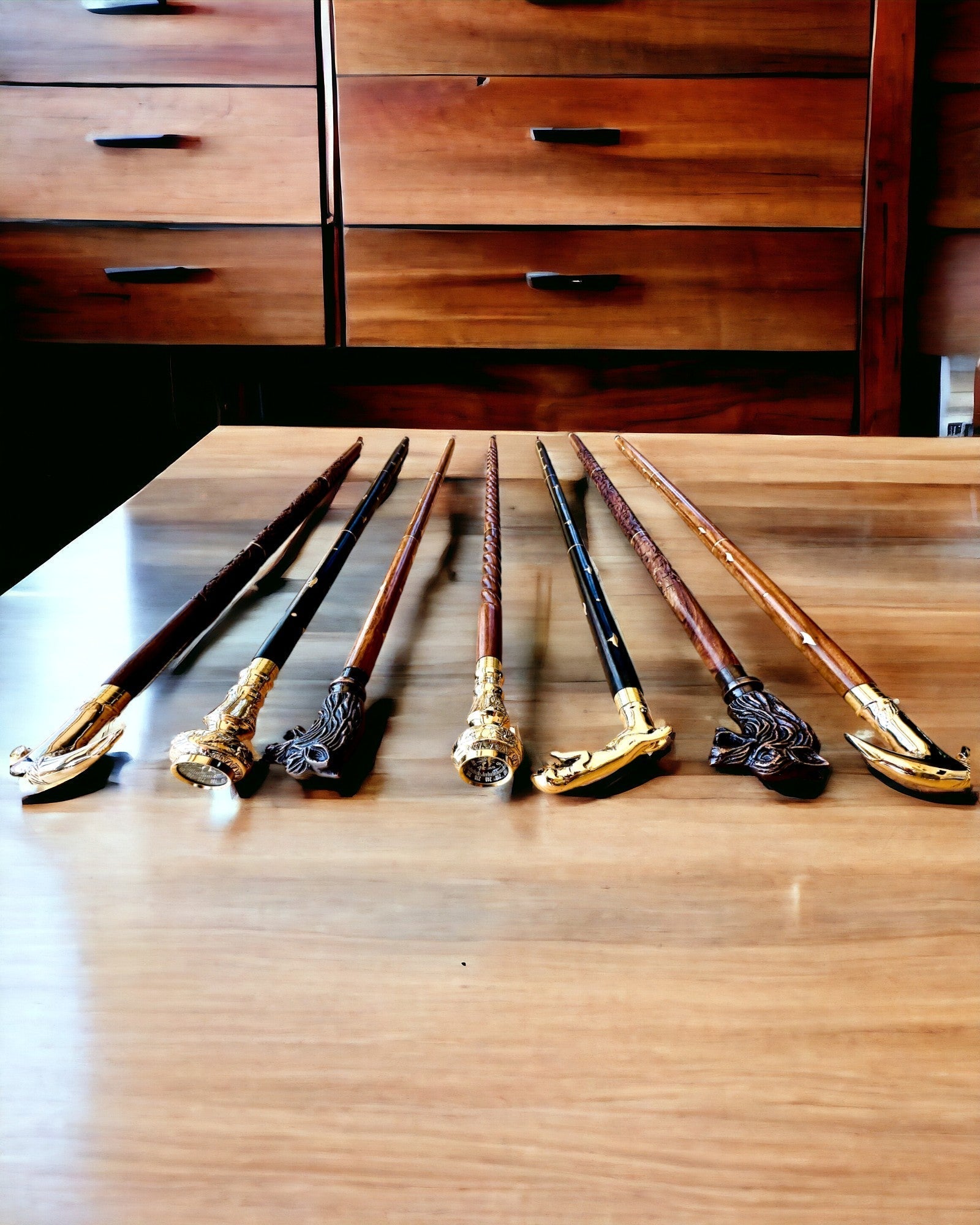 Kompasso Brown - Λάσκα για περπάτημα - Χειροποίητη Ξύλινη Σκαλιστή - Αποκλειστική Έκδοση με Δυνατότητα Χαράγματος