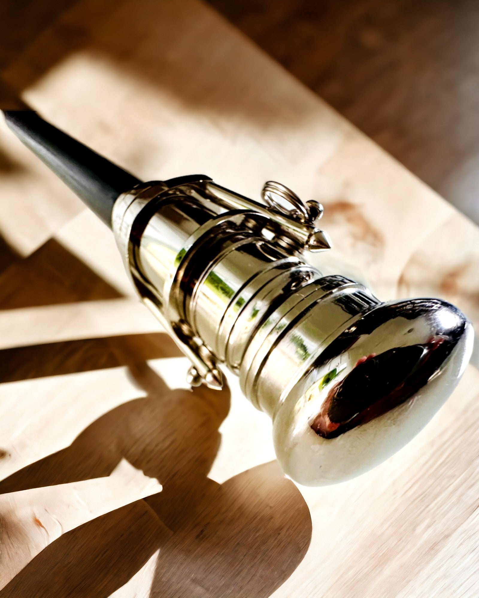 ΜΠΑΣΤΟΥΝΙ ΠΕΡΠΑΤΗΜΑΤΟΣ ΜΕ ΛΑΒΗ ΚΑΙ ΛΕΙΤΟΥΡΓΙΑ ΤΗΛΕΣΚΟΠΙΟΥ – ΚΟΜΨΟ ΚΑΙ ΜΟΔΑΤΟ, 95 CM - καπετανίσιο "Navigator's Crest"