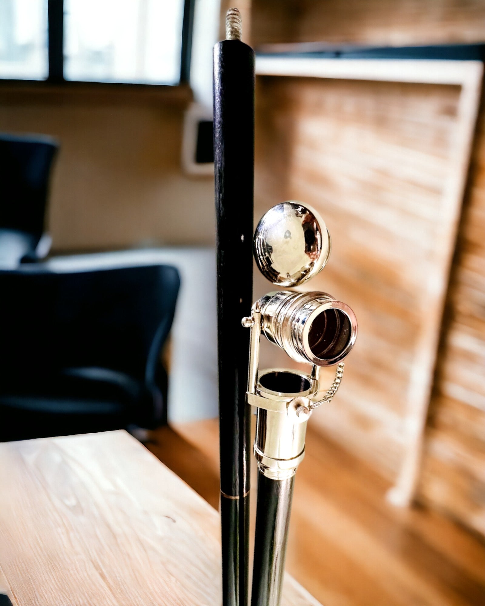 ΜΠΑΣΤΟΥΝΙ ΠΕΡΠΑΤΗΜΑΤΟΣ ΜΕ ΛΑΒΗ ΚΑΙ ΛΕΙΤΟΥΡΓΙΑ ΤΗΛΕΣΚΟΠΙΟΥ – ΚΟΜΨΟ ΚΑΙ ΜΟΔΑΤΟ, 95 CM - καπετανίσιο "Navigator's Crest"