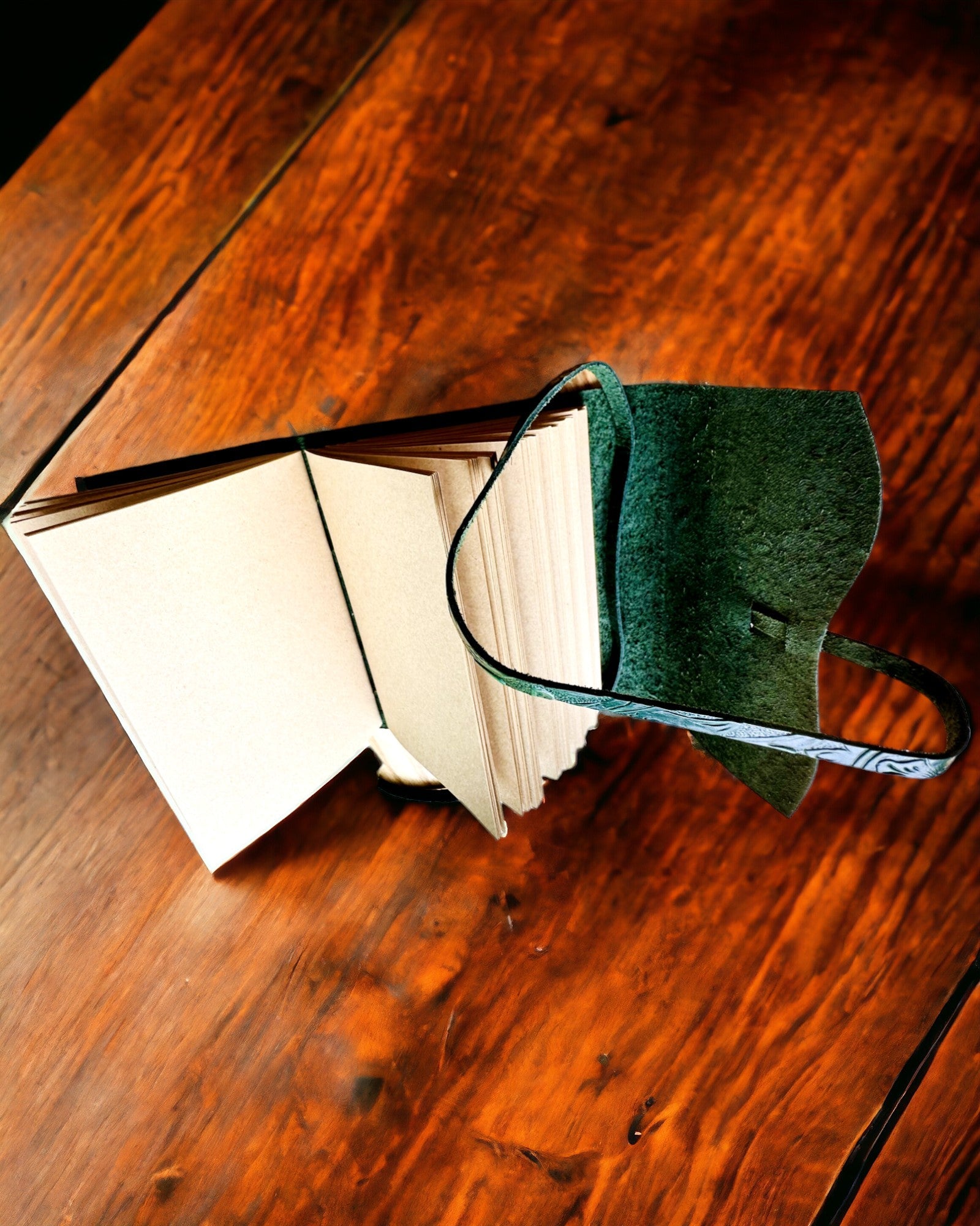 Σημειωματάριο Premium Δερμάτινο "Φυσική Κομψότητα" - 200 σελίδες, 120g, σημειωματάριο, σκίτσο, 2 χρώματα διαθέσιμα, εξατομίκευση με χάραξη