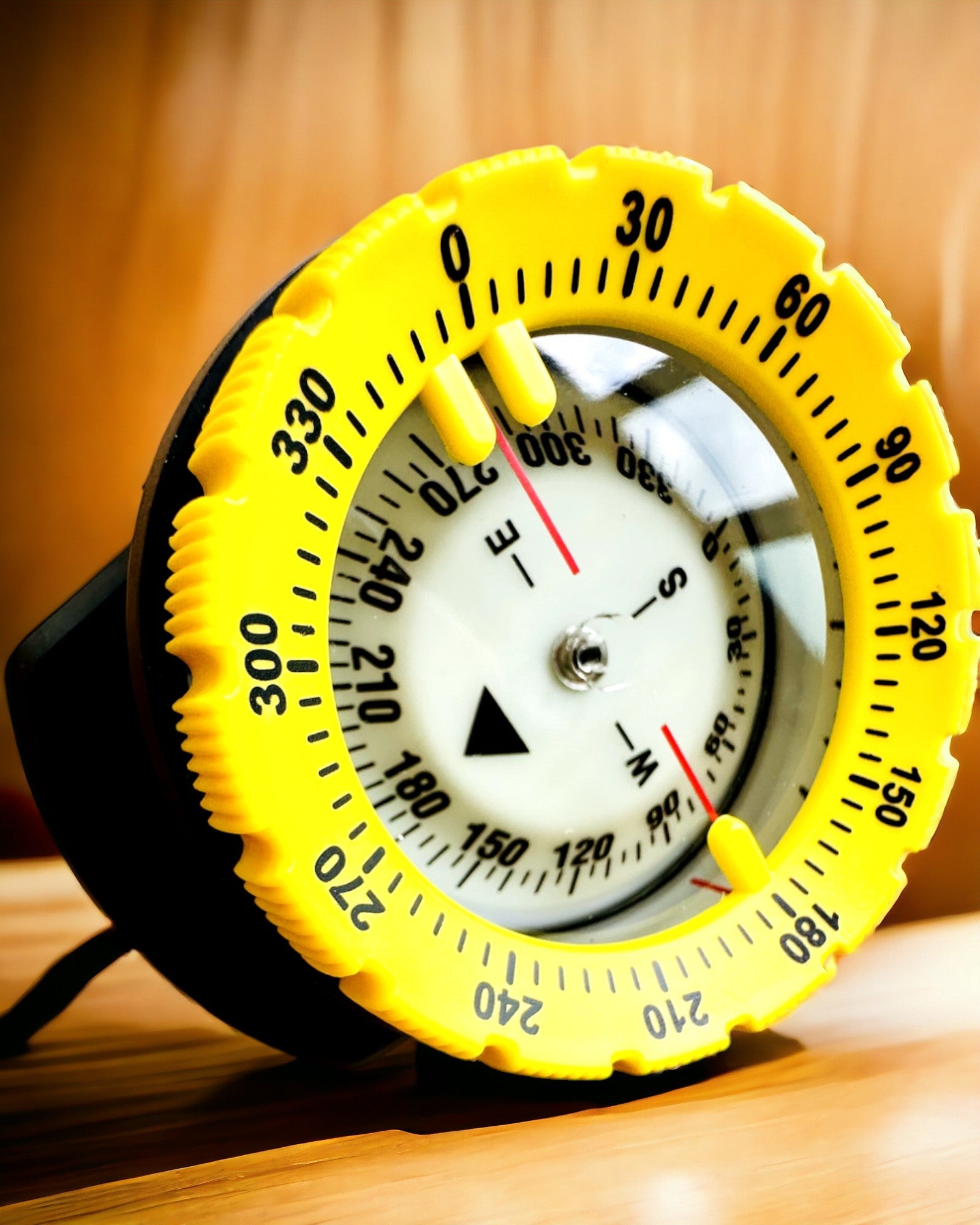 Κομπάς κατάδυσης AquaGuide - αδιάβροχος κομπάς με λειτουργία φωσφορισμού και ελαστικό λουράκι, δυνατότητα εξατομίκευσης